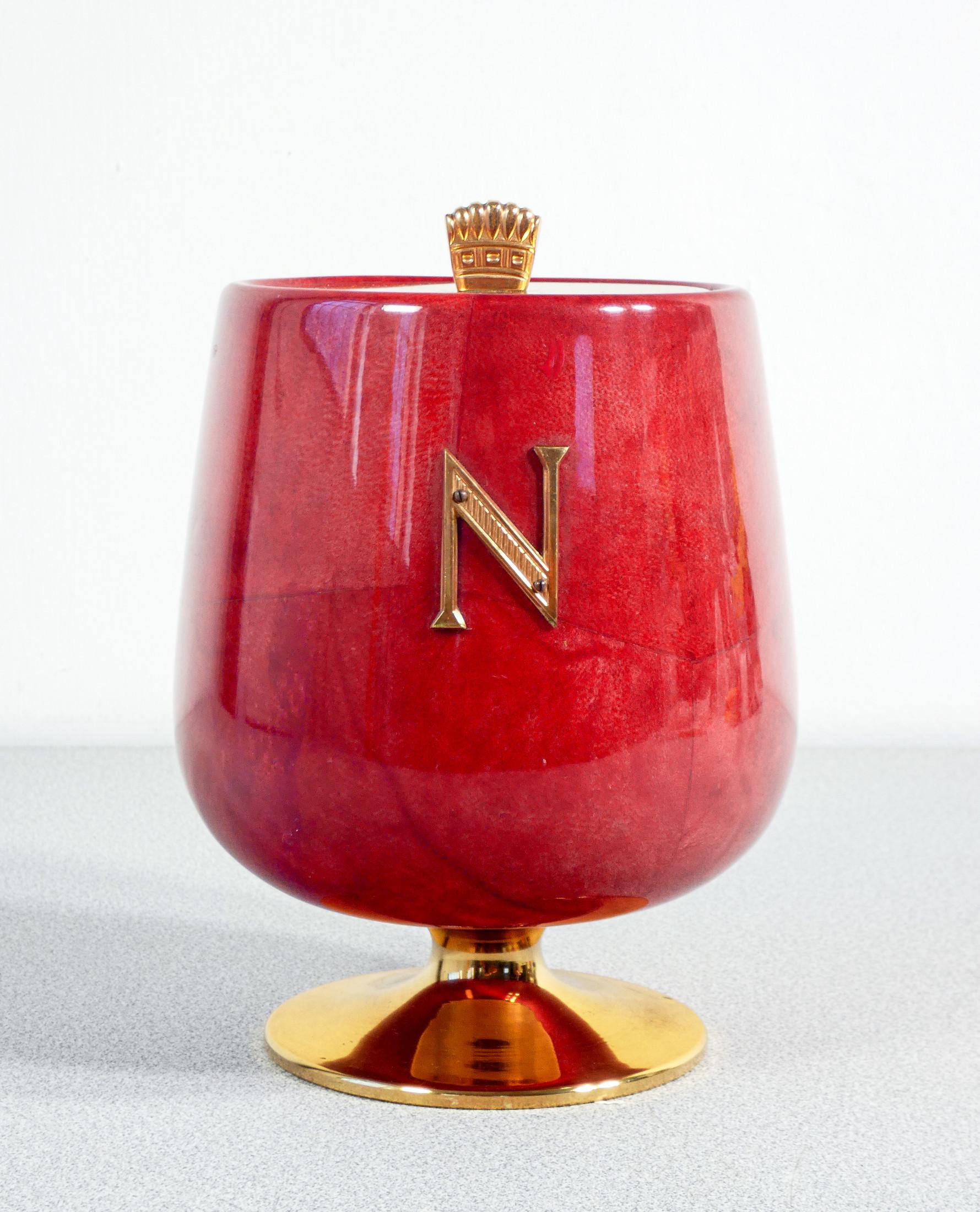 Bandeja de hielo, diseño Aldo TURA para Cognac NAPOLEON. Pergamino y latón. 1960s Latón en venta