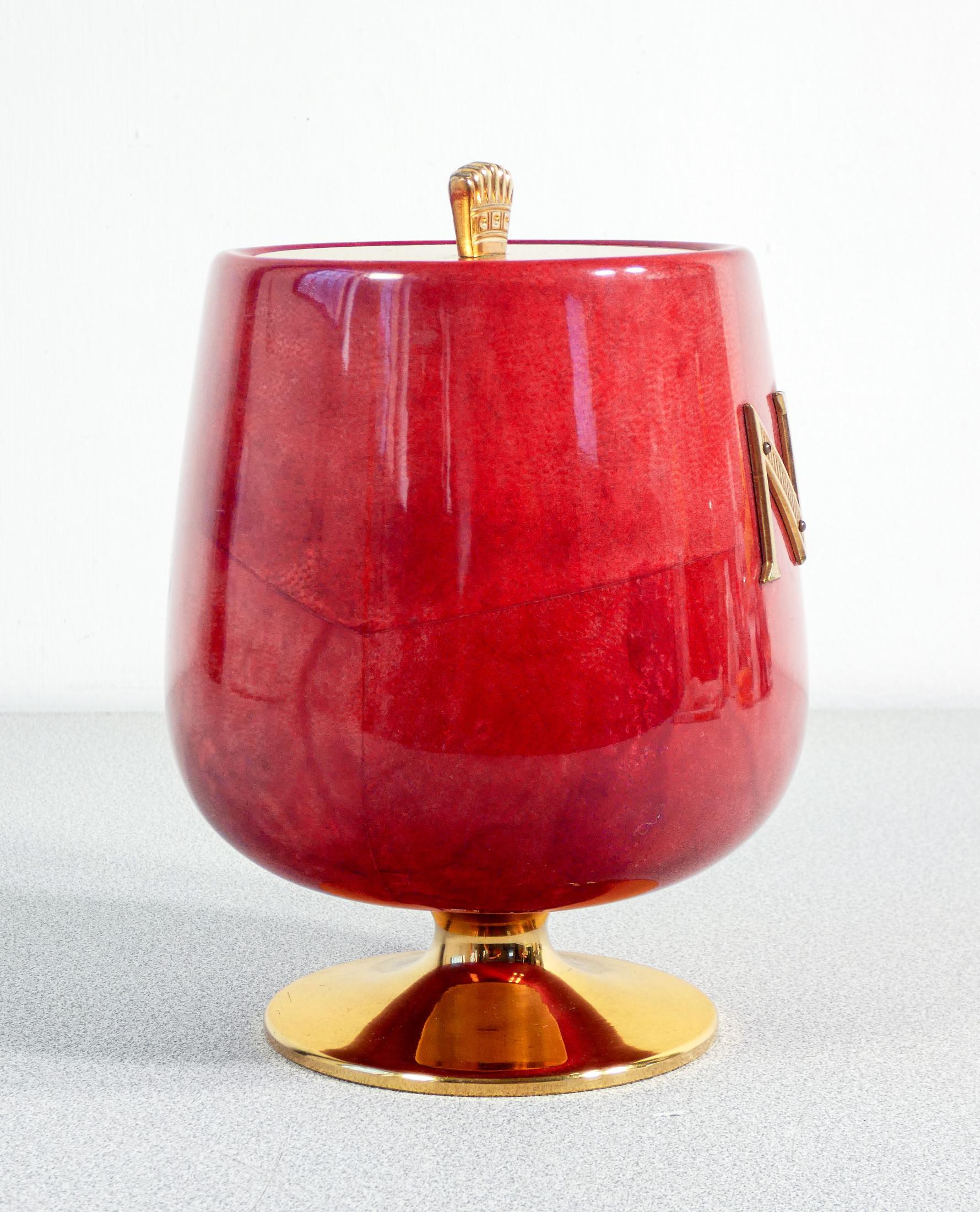 Bandeja de hielo, diseño Aldo TURA para Cognac NAPOLEON. Pergamino y latón. 1960s en venta 1