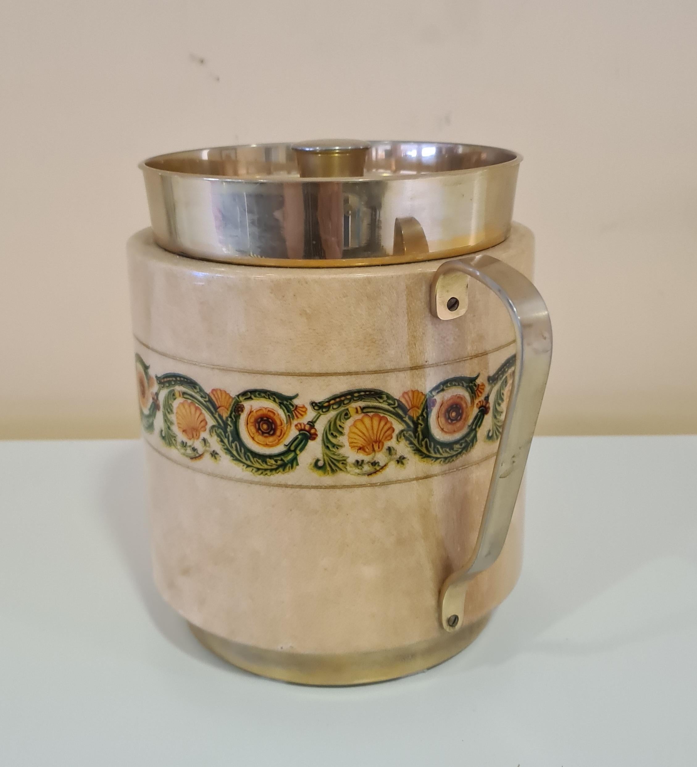 Parchment ice box by Aldo Tura In Good Condition For Sale In Torino, IT
