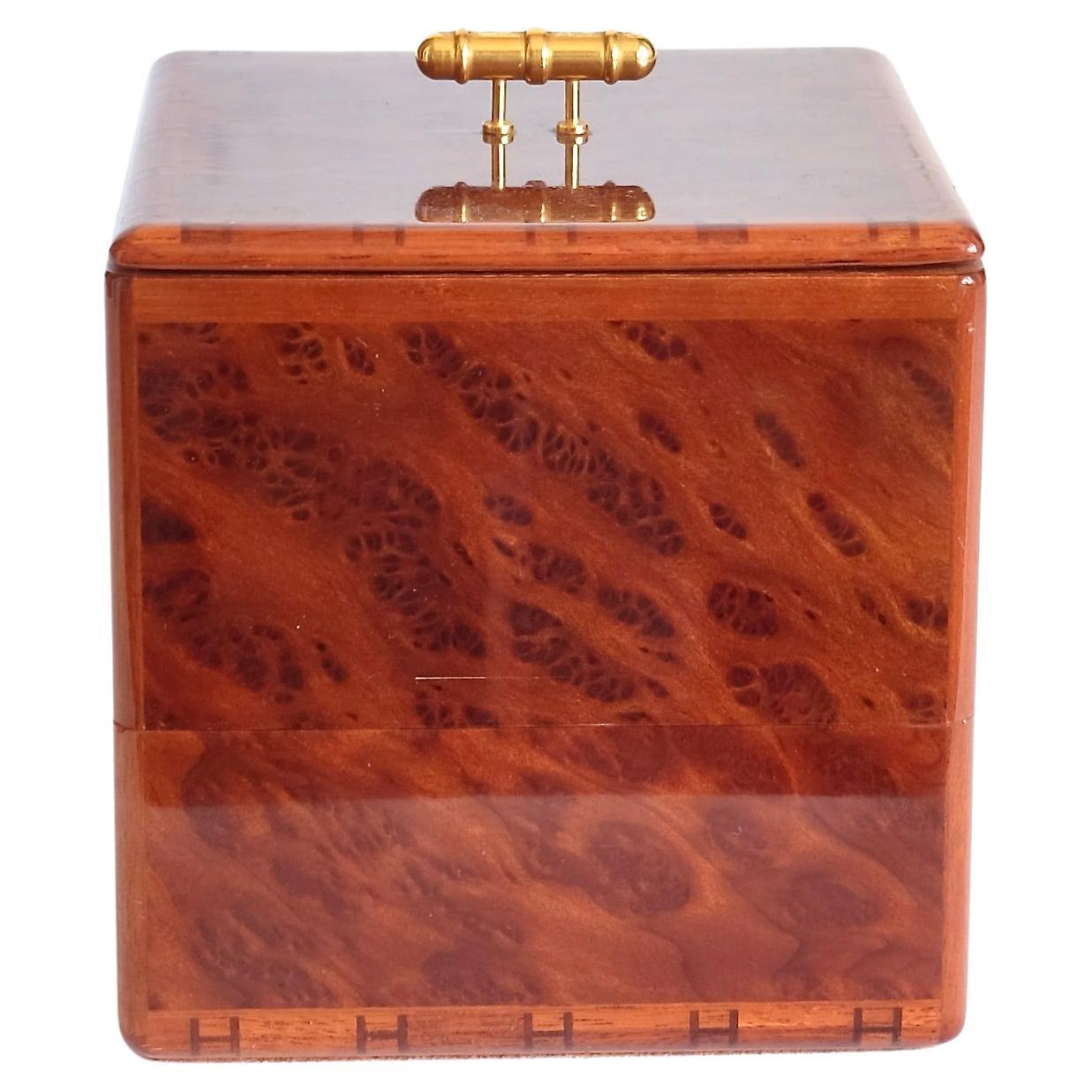 Jewelry box