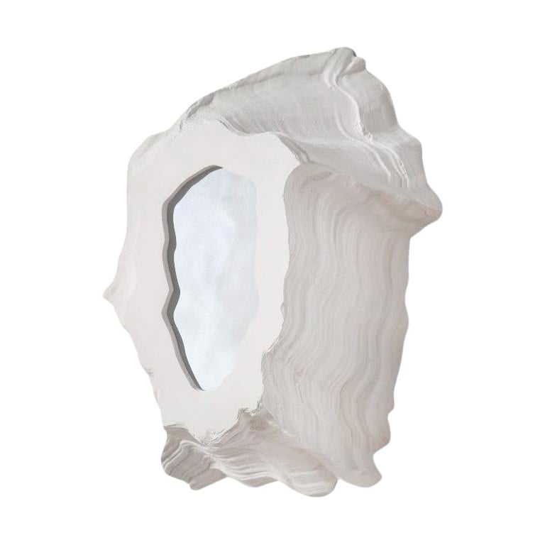 Portal 01 Sculpture murale réfléchissante de Simon Johns en vente