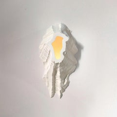 Applique murale Portal 04 éclairée par Simon Johns