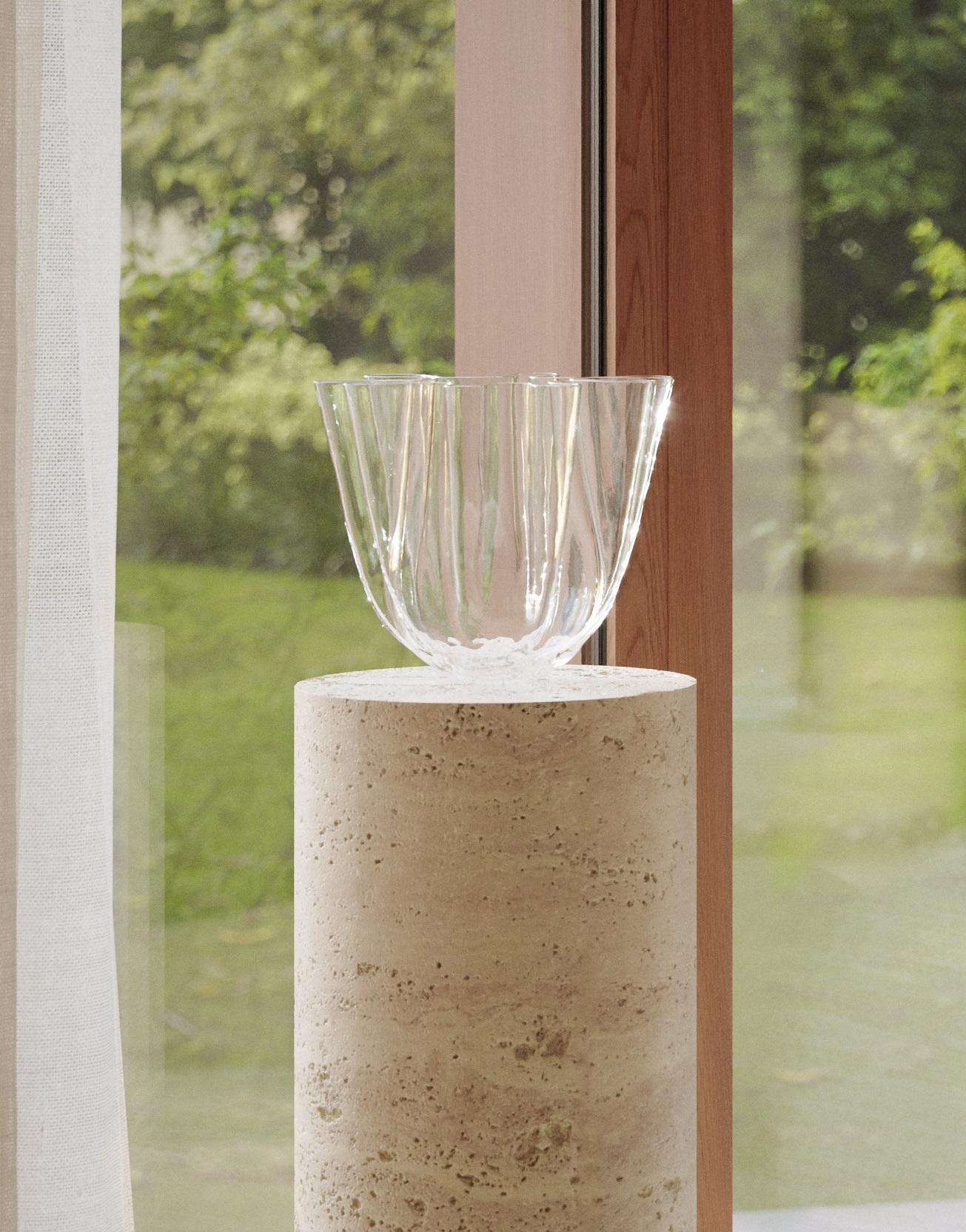 Piedistallo Portal in travertino Navona di Paloma Editions In condizioni Nuovo in vendita a Geneve, CH