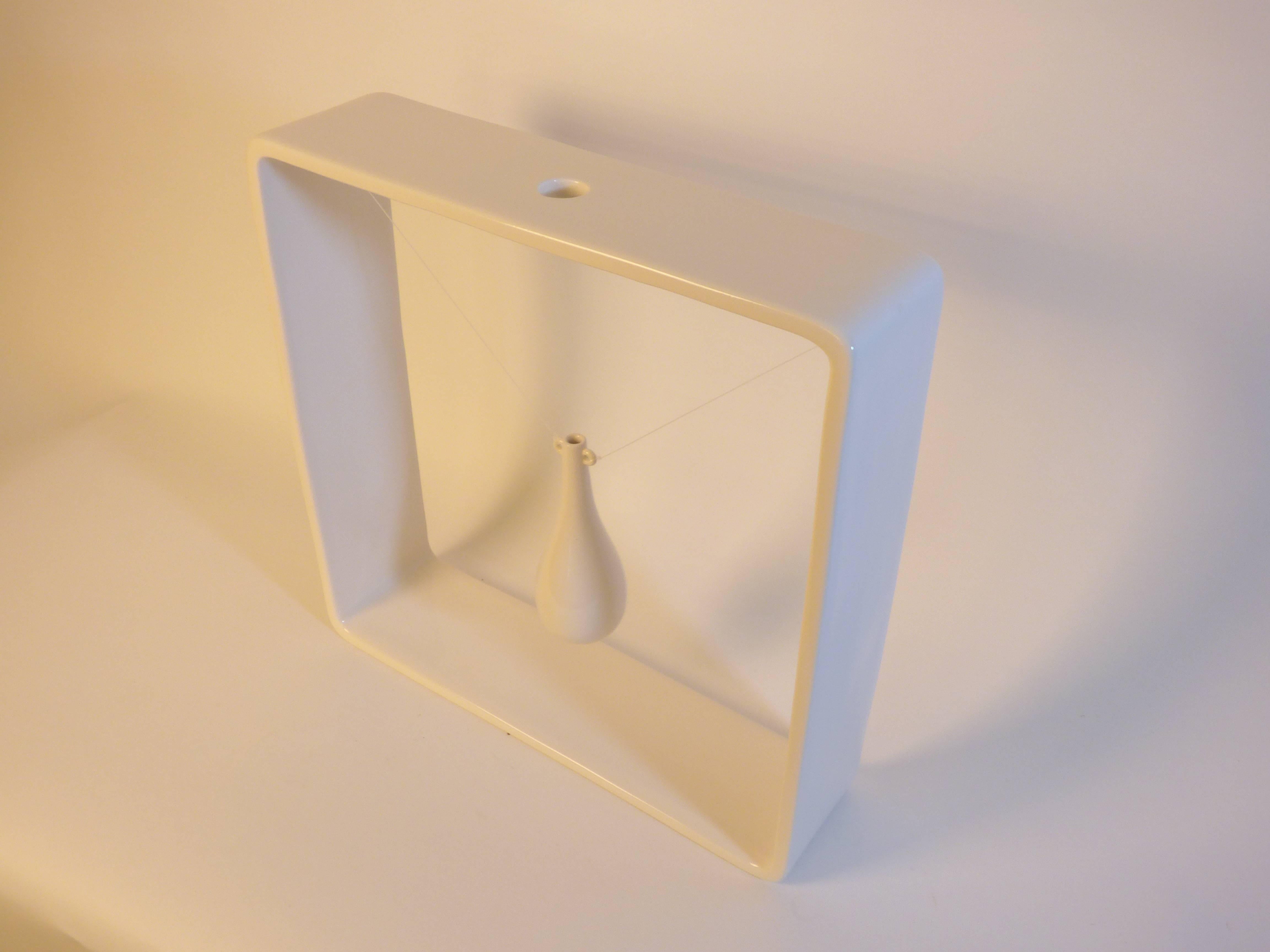 Émaillé Vase en céramique Portali modèle 17 d'Andrea Branzi pour les éditions Superego. en vente