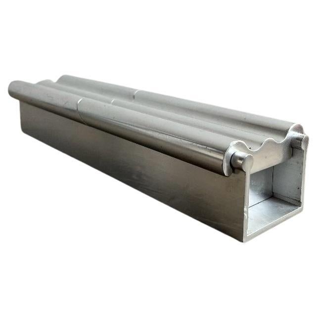 Soporte de aluminio extruido, Nucleo, Enrico Panzeri para Sormani, 1967 en venta