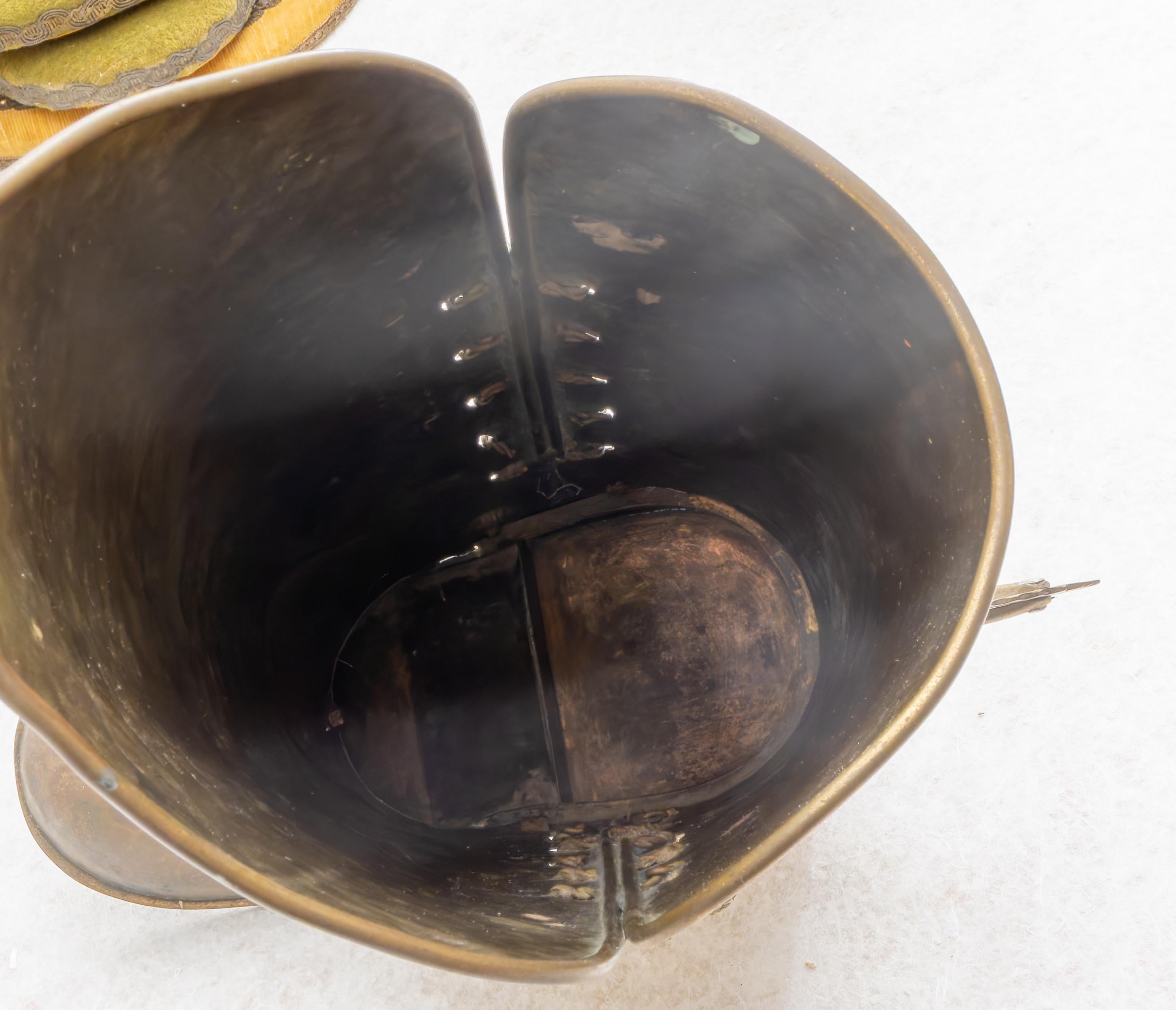Early 20th Century Portaombrelli a Stivale realizzato a mano, in rame e ottone lucido, 1920 circa in vendita
