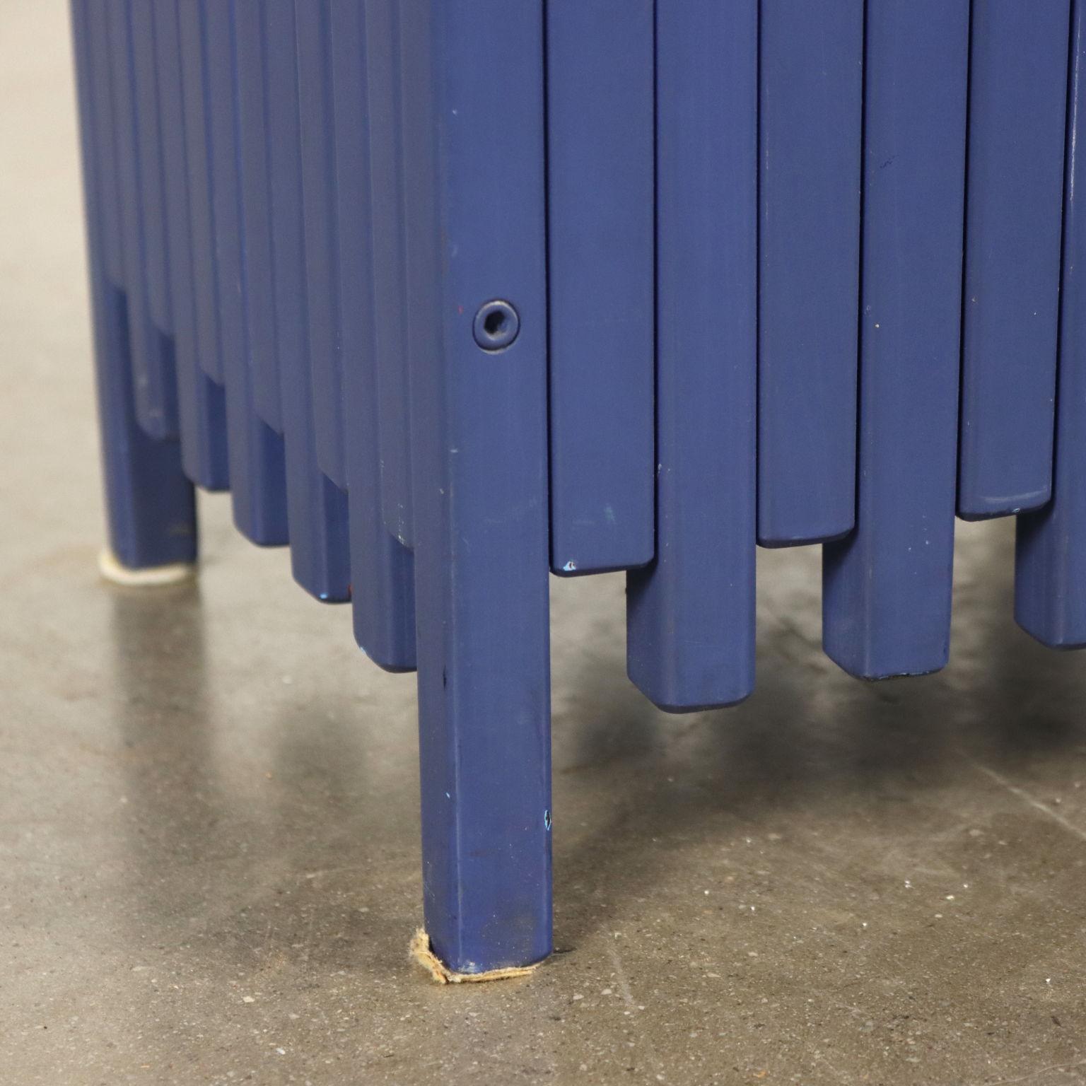 1960s blue umbrella stand by Ettore Sottsass for Poltronova In Fair Condition For Sale In Milano, IT