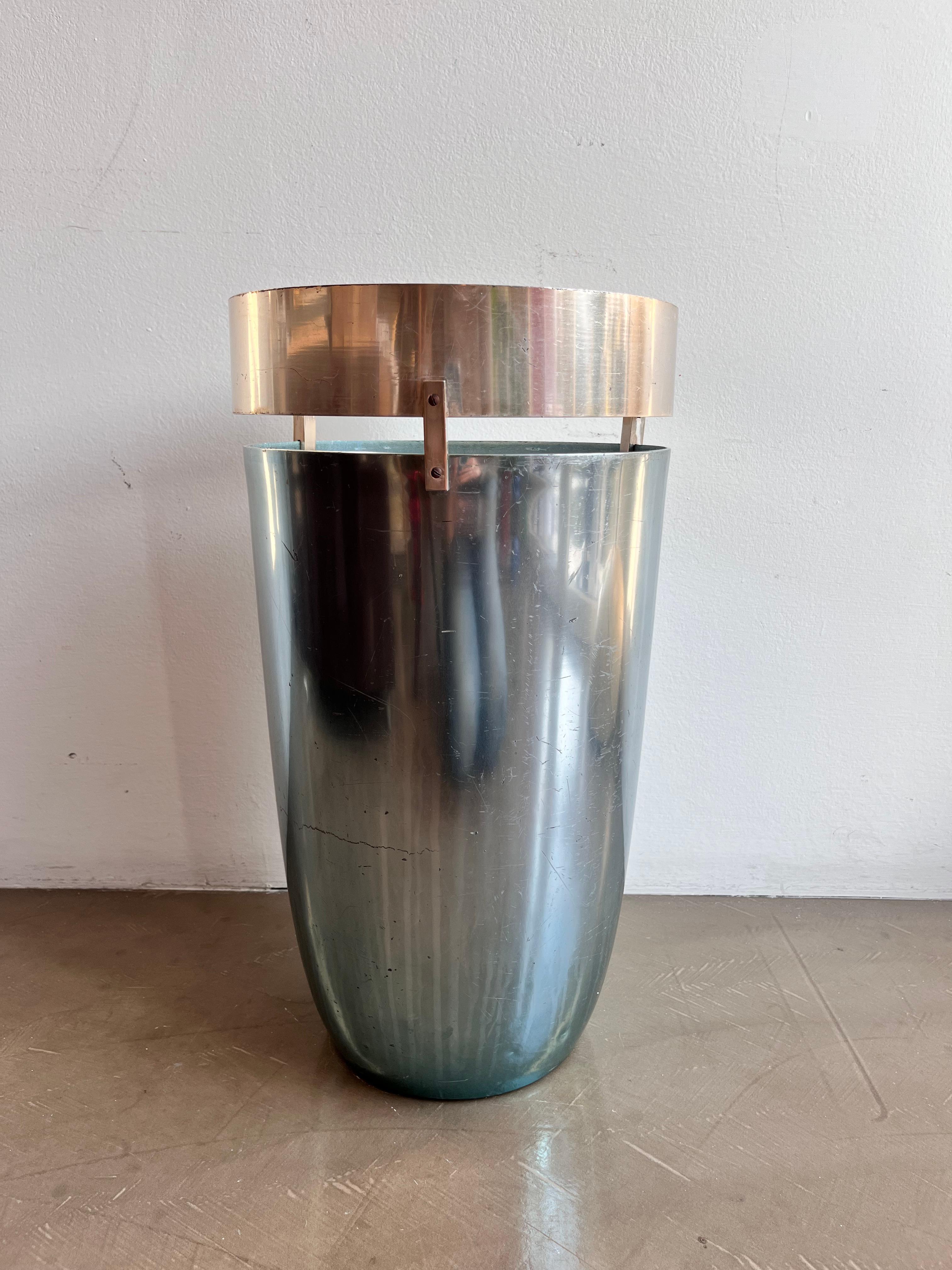 Ettore Sottsass umbrella stand mod. Callisto, Rinnovel production, 1950s For Sale 1