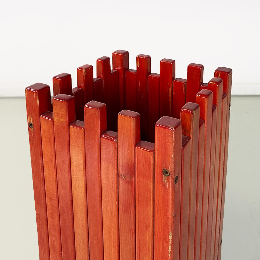 Wooden umbrella stand, Italian, by Ettore Sottsass for Poltronova, ca. 1950. For Sale 1