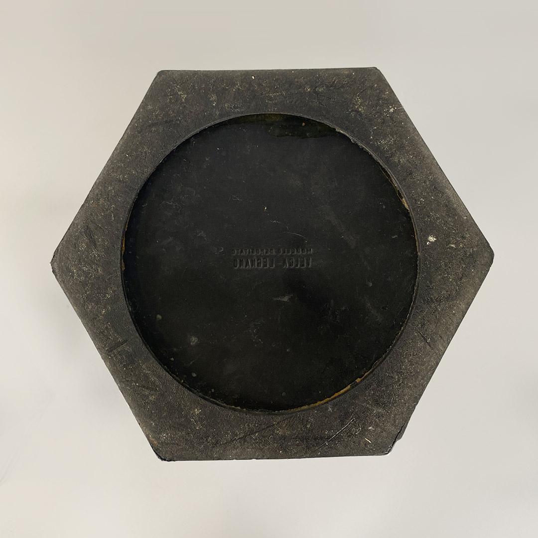 Schwarzer satinierter Metallschirmständer mit Stahlkante, 1960er Jahre im Angebot 8