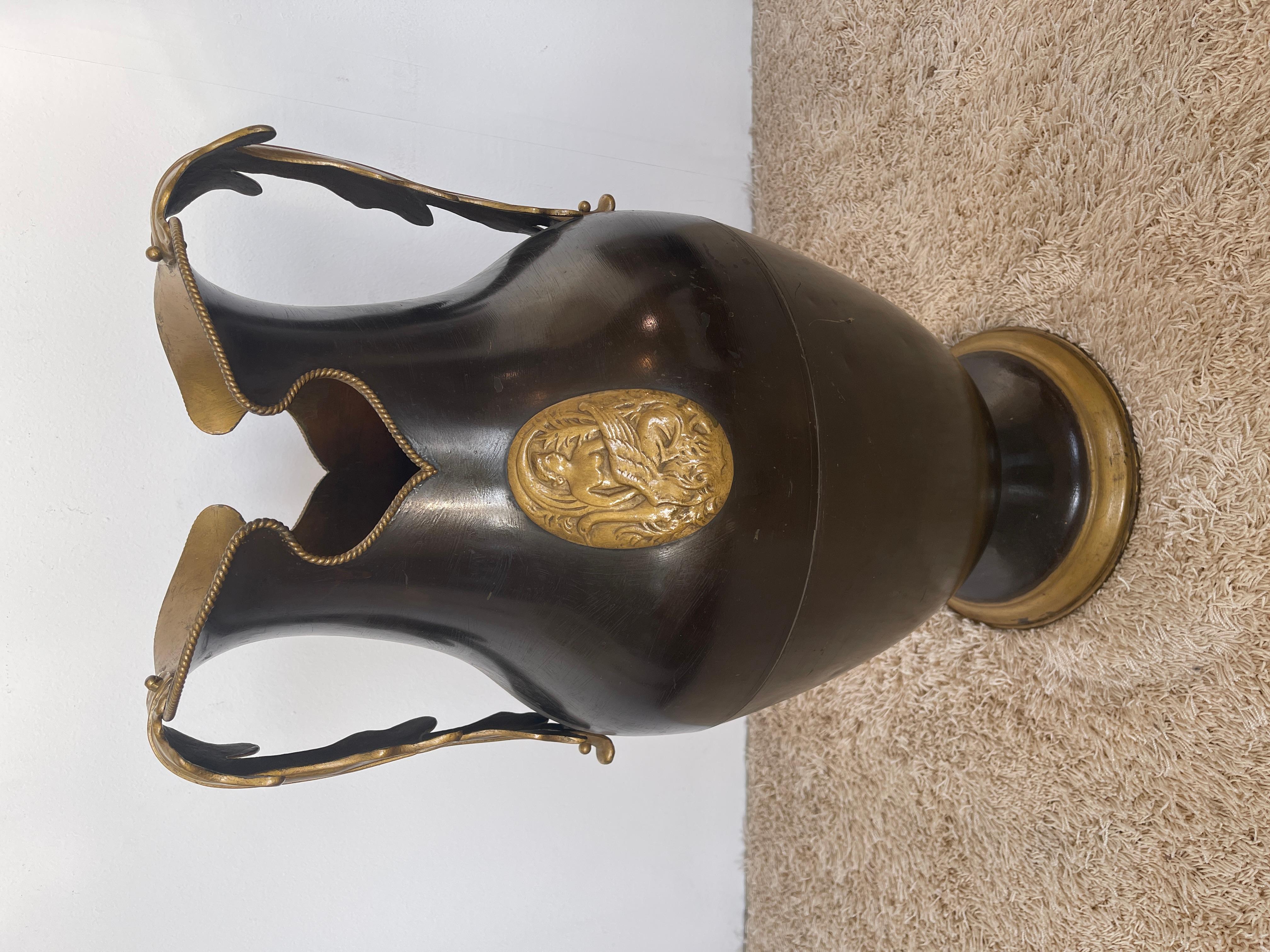 Art Deco Italian brass umbrella stand stille classic 1990s For Sale