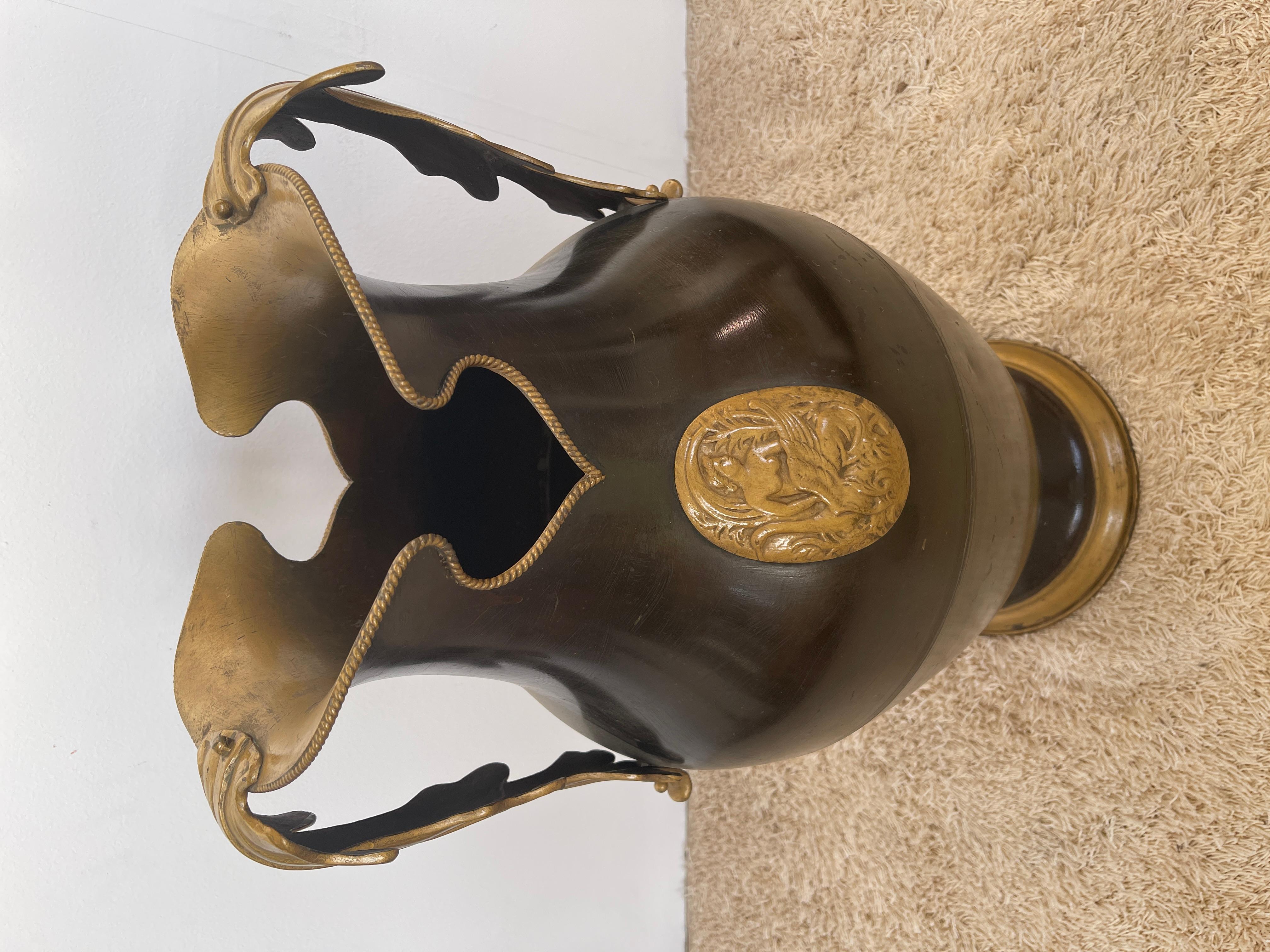 Other Italian brass umbrella stand stille classic 1990s For Sale