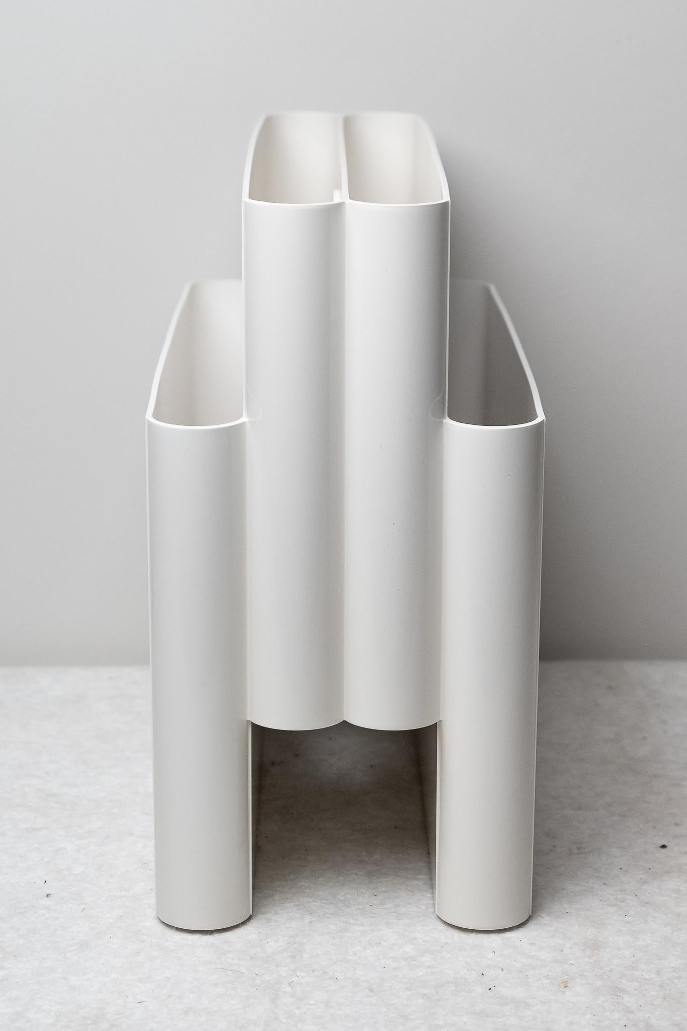 Italian Porte-revues de Giotto Stoppino Modèle 4676 pour Kartell, 1970 en vente