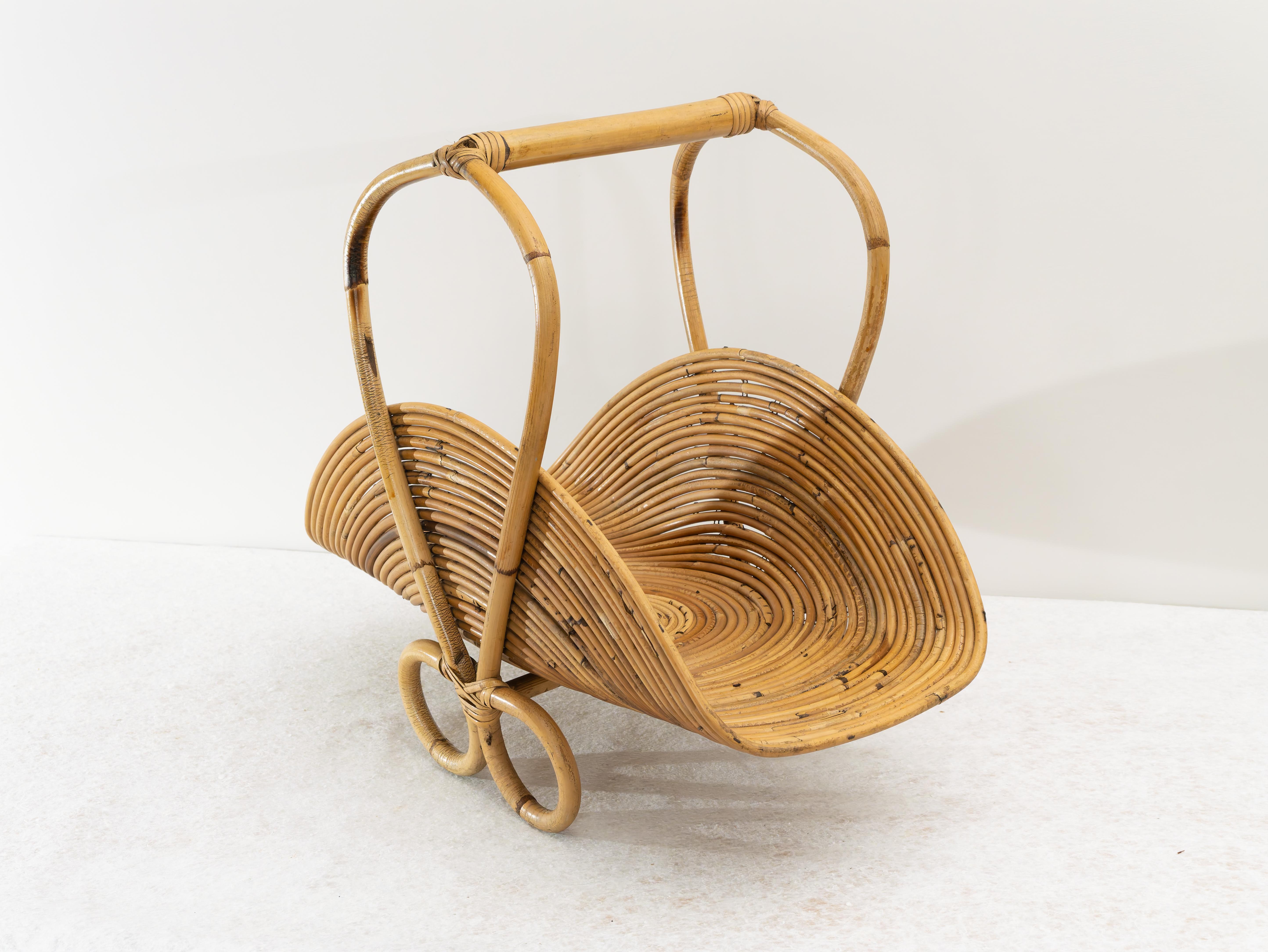 Mid-Century moderno Portariviste in bambù e rattan in stile Vivai del Sud, Anni '60 in vendita