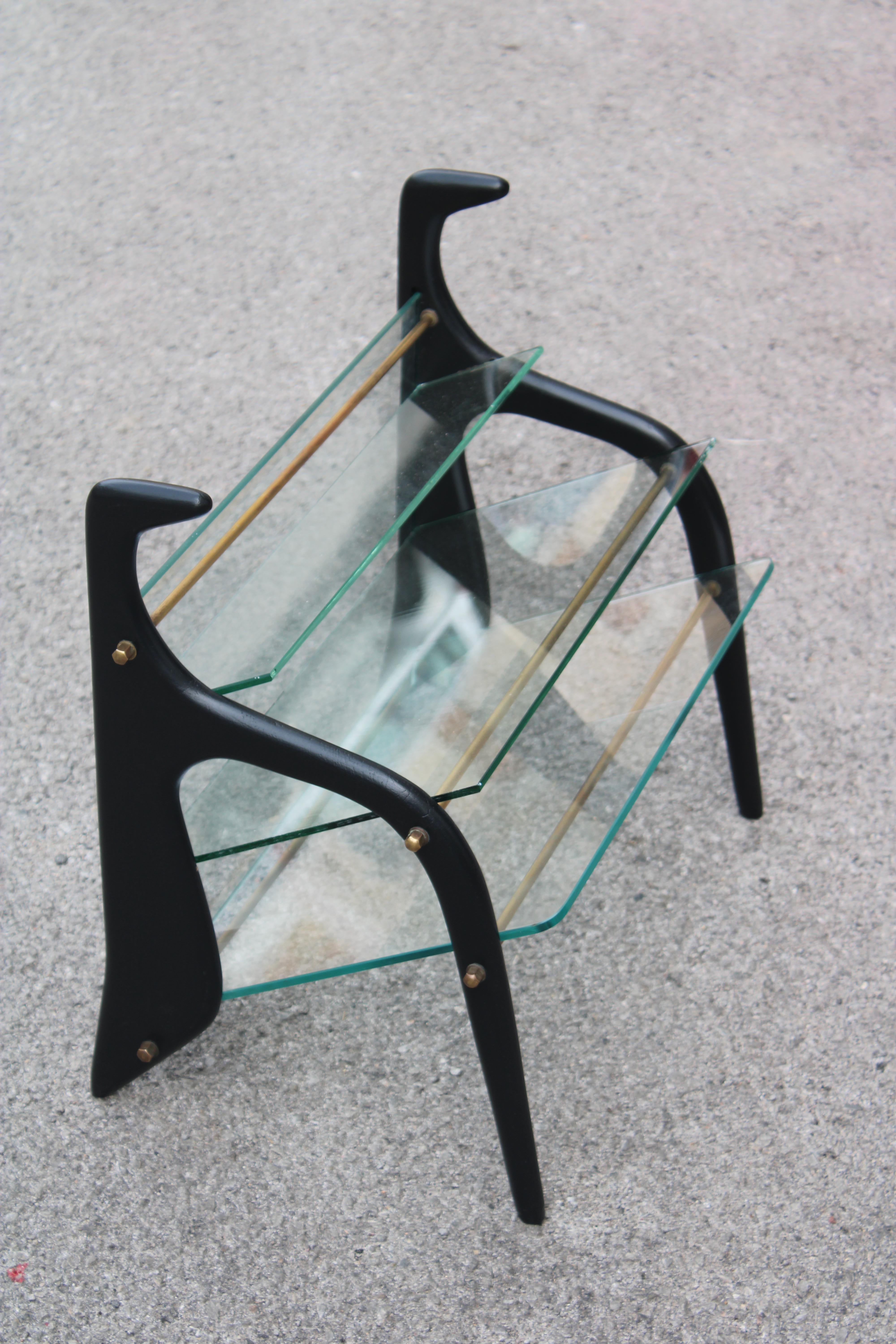 Portariviste in legno Curvato e vetri Cesare Lacca Mid-century Italian Design in vendita 1