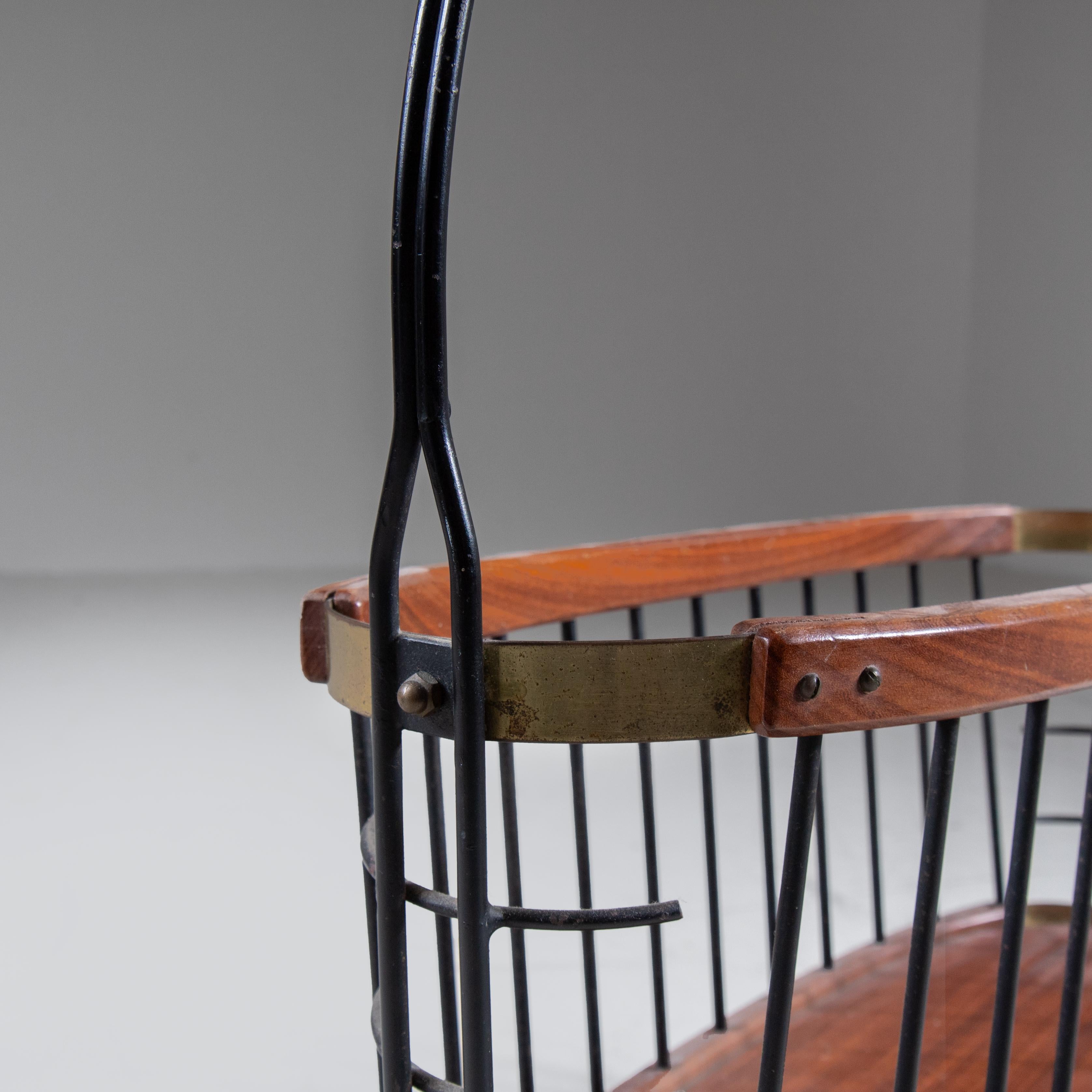 Portariviste in legno e metallo, mid-century, 1960 in vendita 1