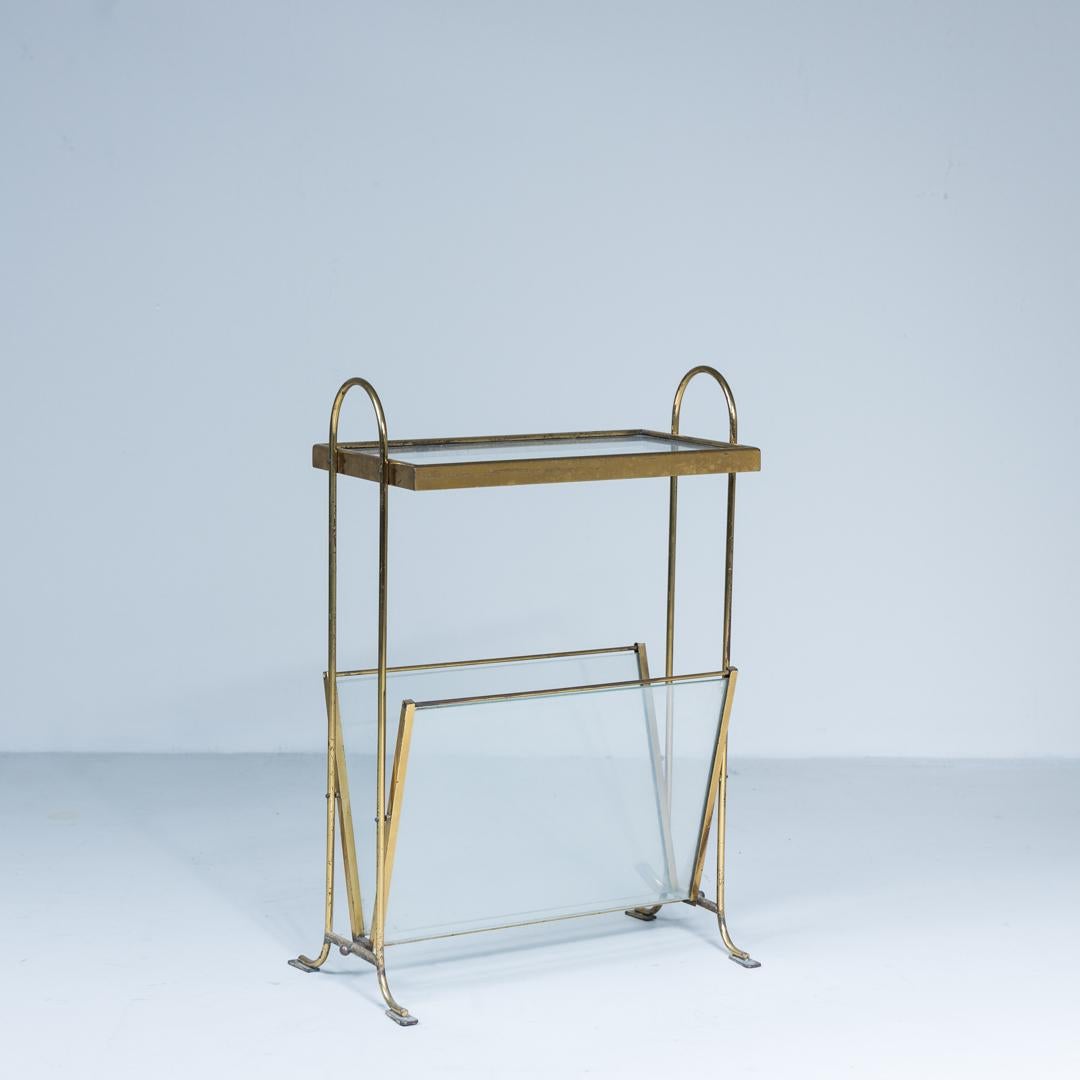 Mid-Century Modern Porte-revues en laiton et verre, 1970 en vente