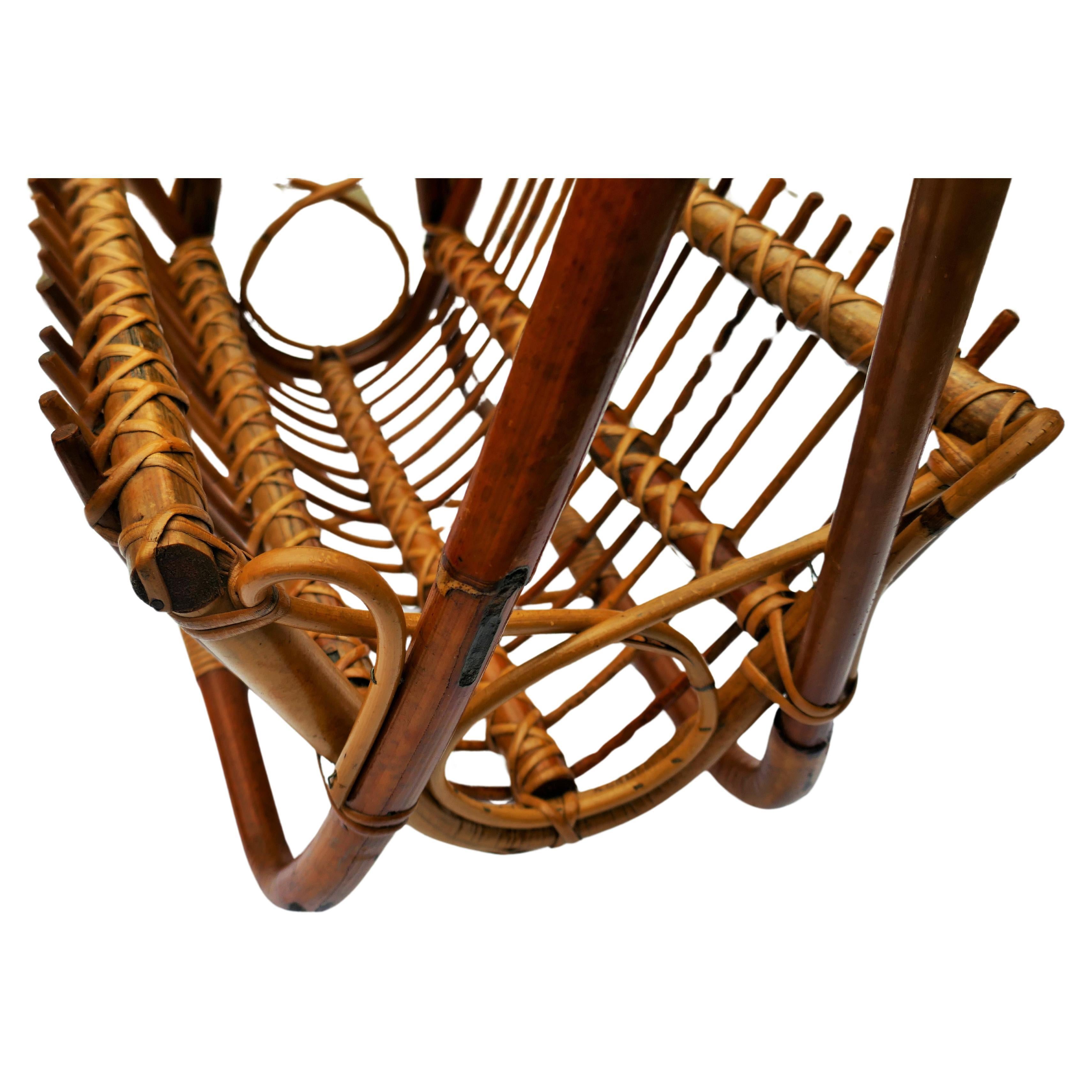 Bamboo rattan magazine rack attributed to Bonacina For Sale 4