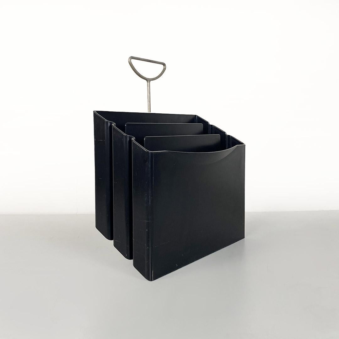 Modern Portariviste Magis di Andries e Hiroko Van Onck in plastica nera e ferro, 1980s For Sale