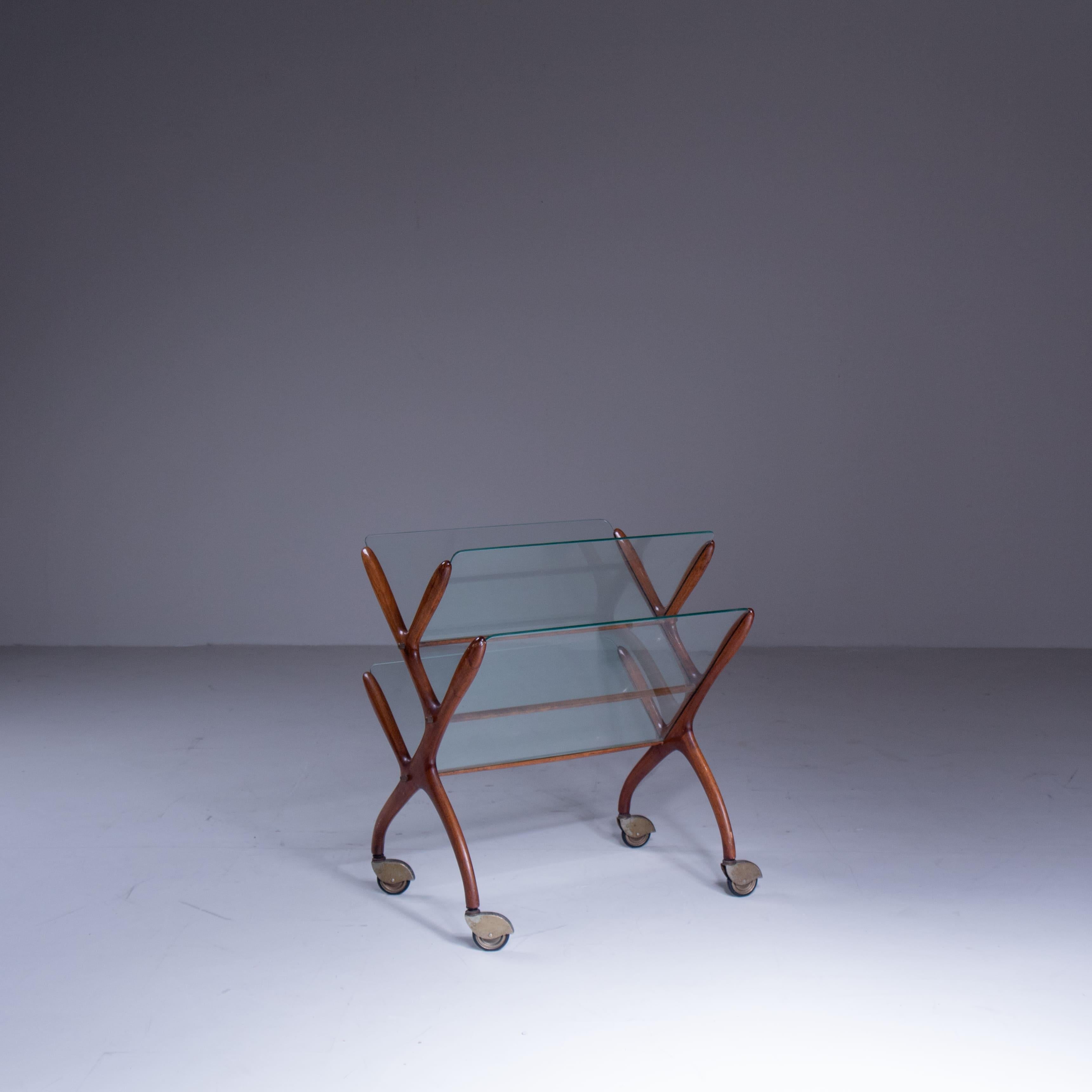 Mid-Century Modern Porte-revues Ico de style parisien en vente