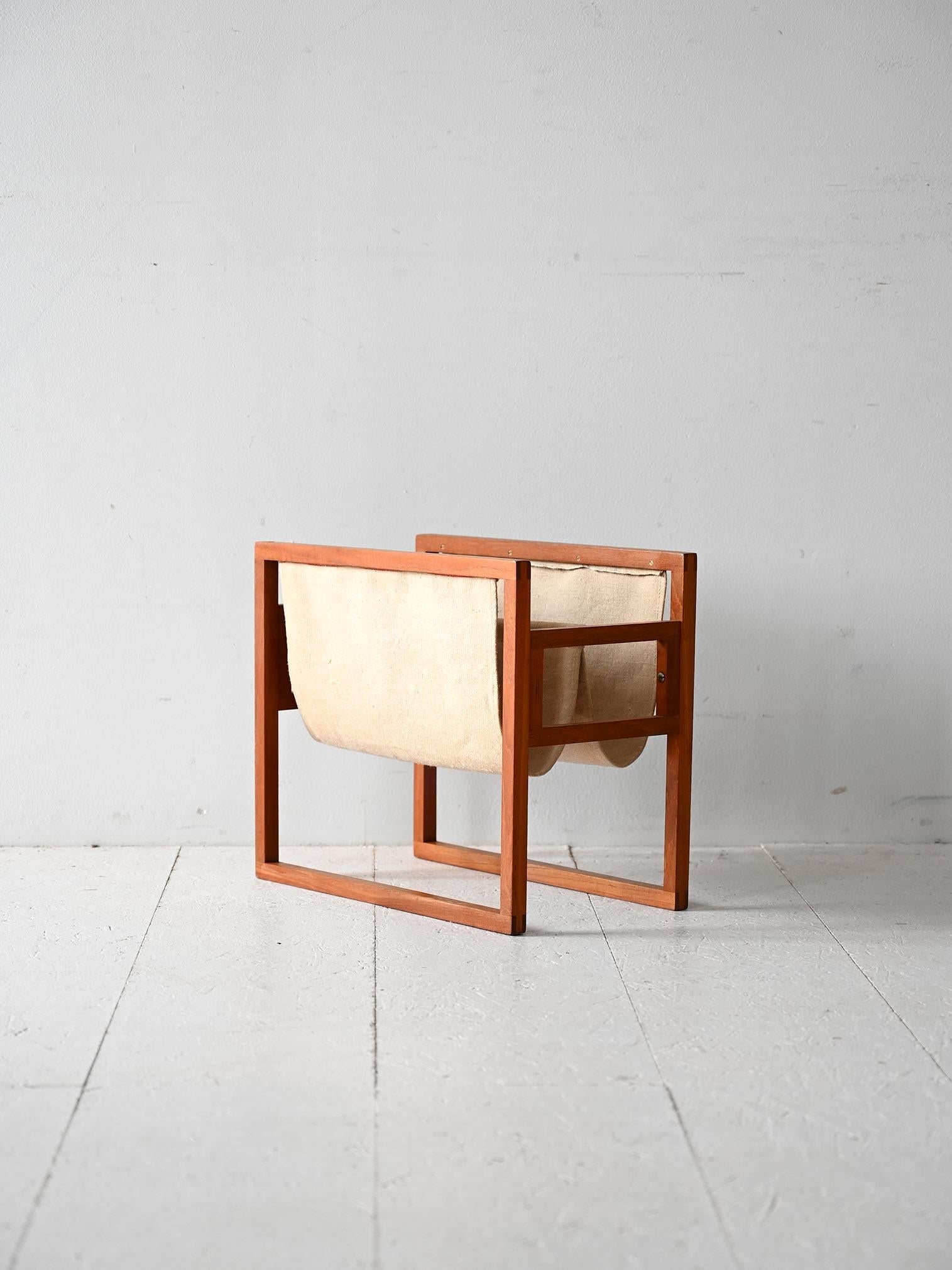 Danish Vintage teak magazine rack by Henning Wind-Hansen For Sale