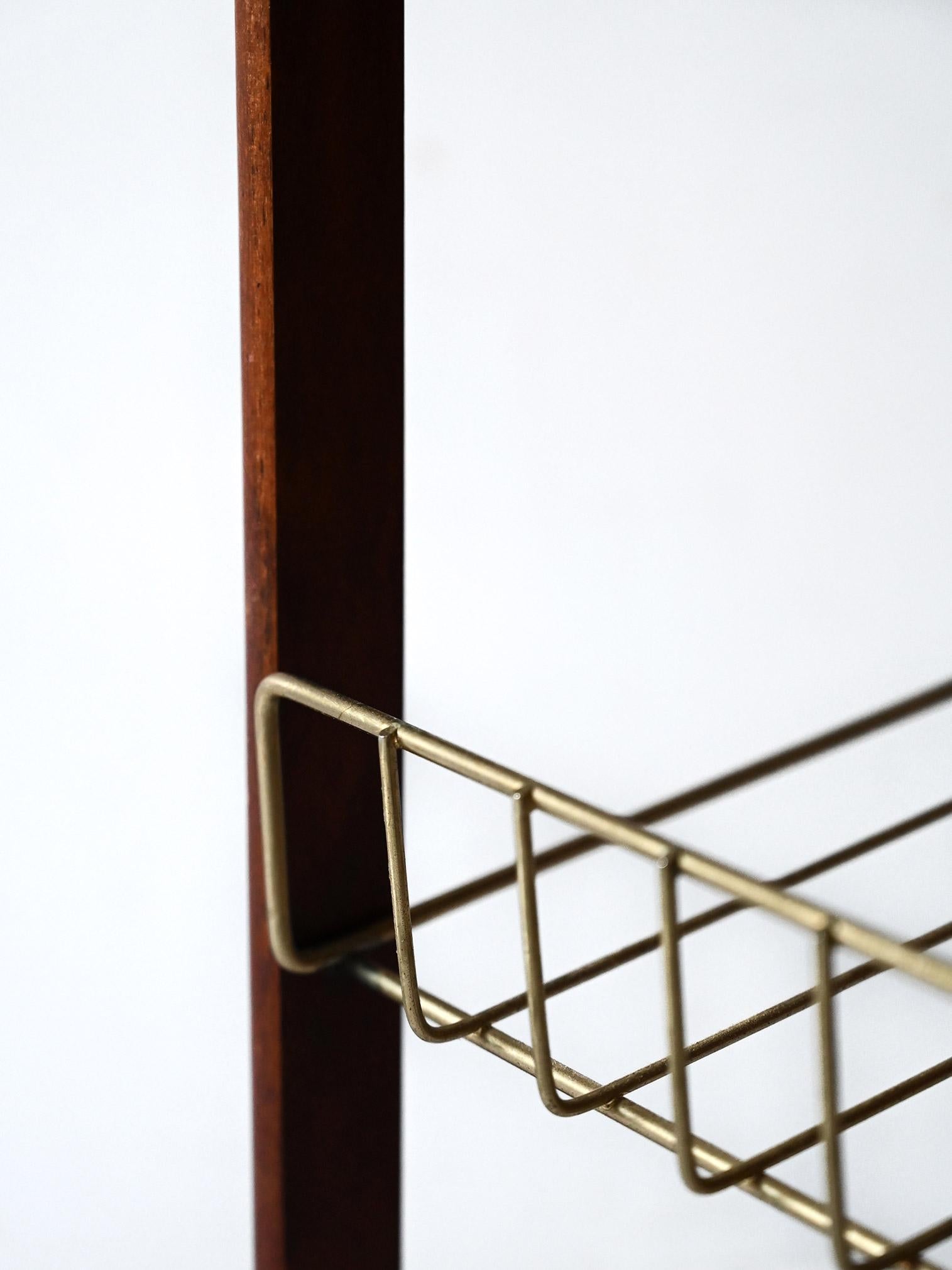 Scandinavian vintage magazine rack For Sale 2