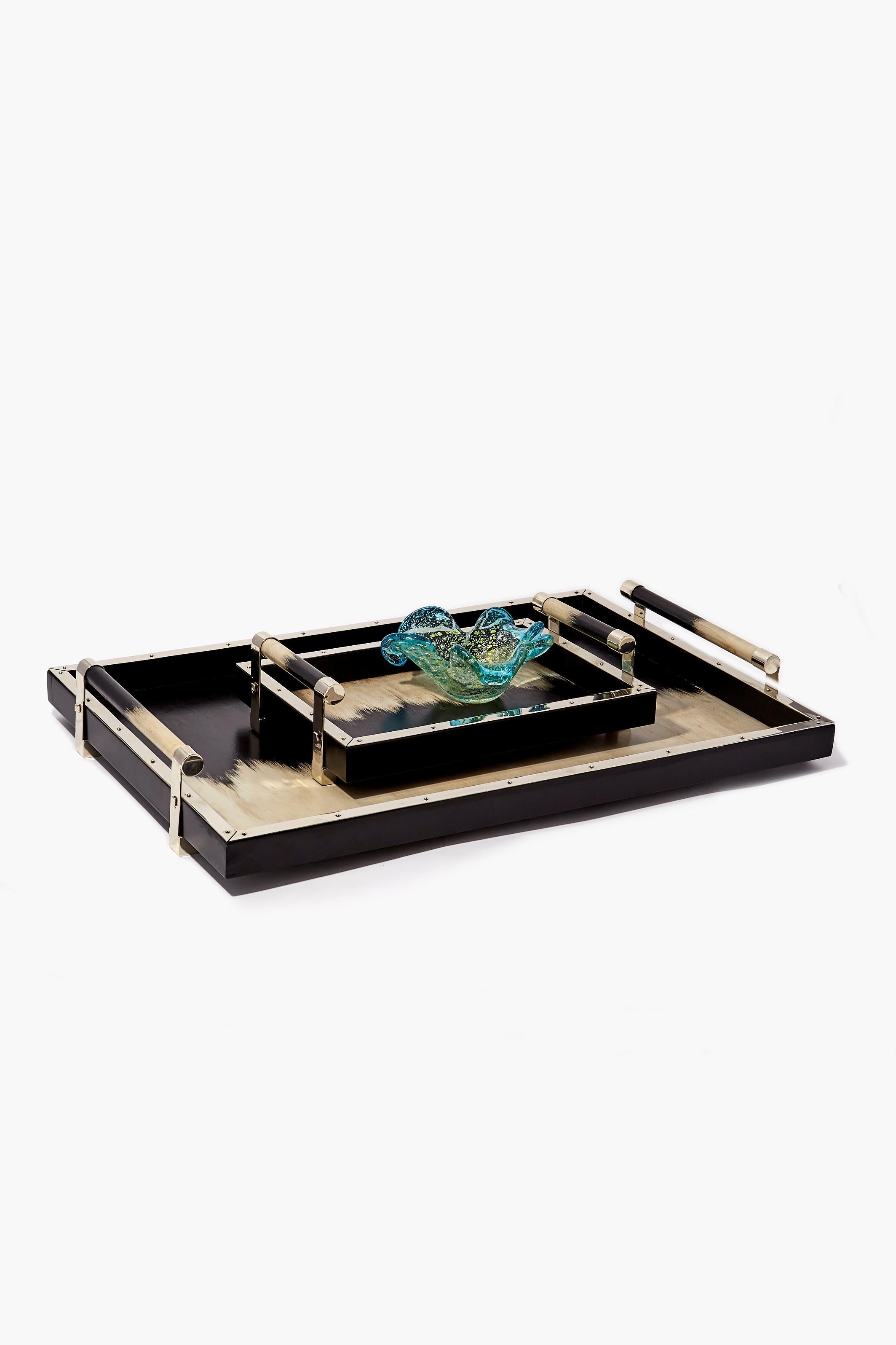 Hand-Crafted Porteño Medium Alpaca Sikver and Black/Cream Hand Painted Wood Tray For Sale