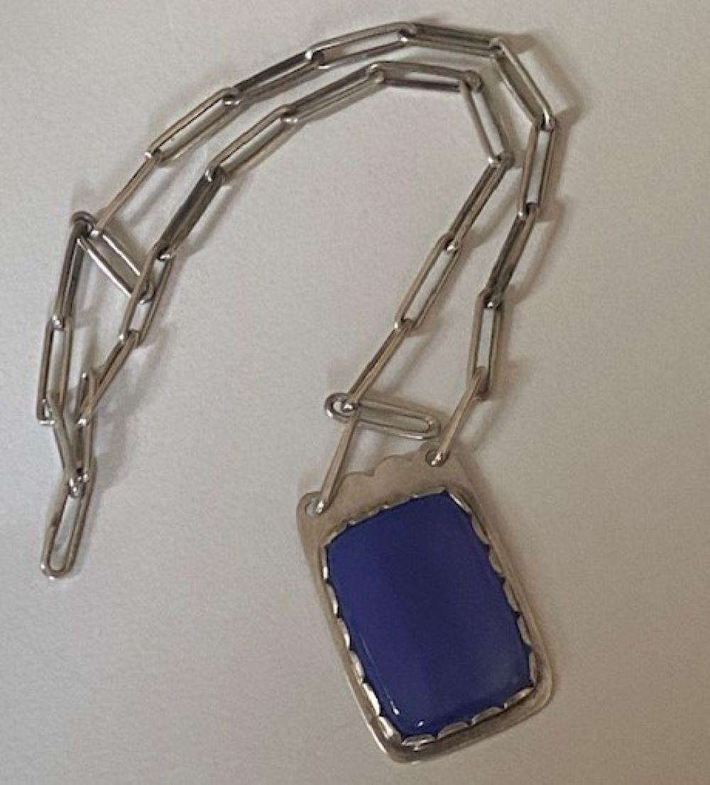 Porter Blanchard Silver Link Necklace with Silver and Blue Chalcedony Pendant In Good Condition For Sale In Big Bend, WI