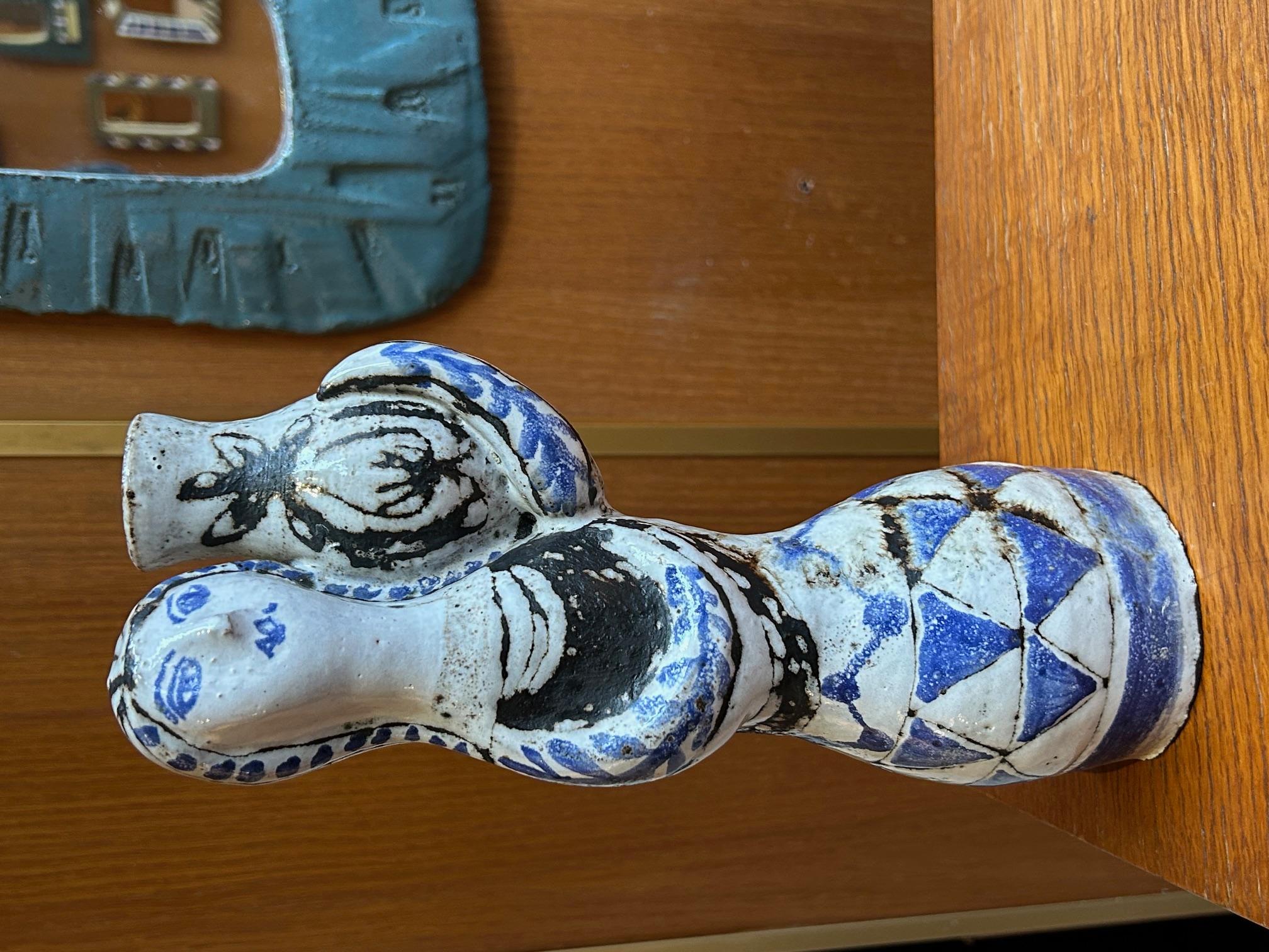 French Porteuse d'eau sculpture by Jean Derval / Vallauris, France, 1960s For Sale