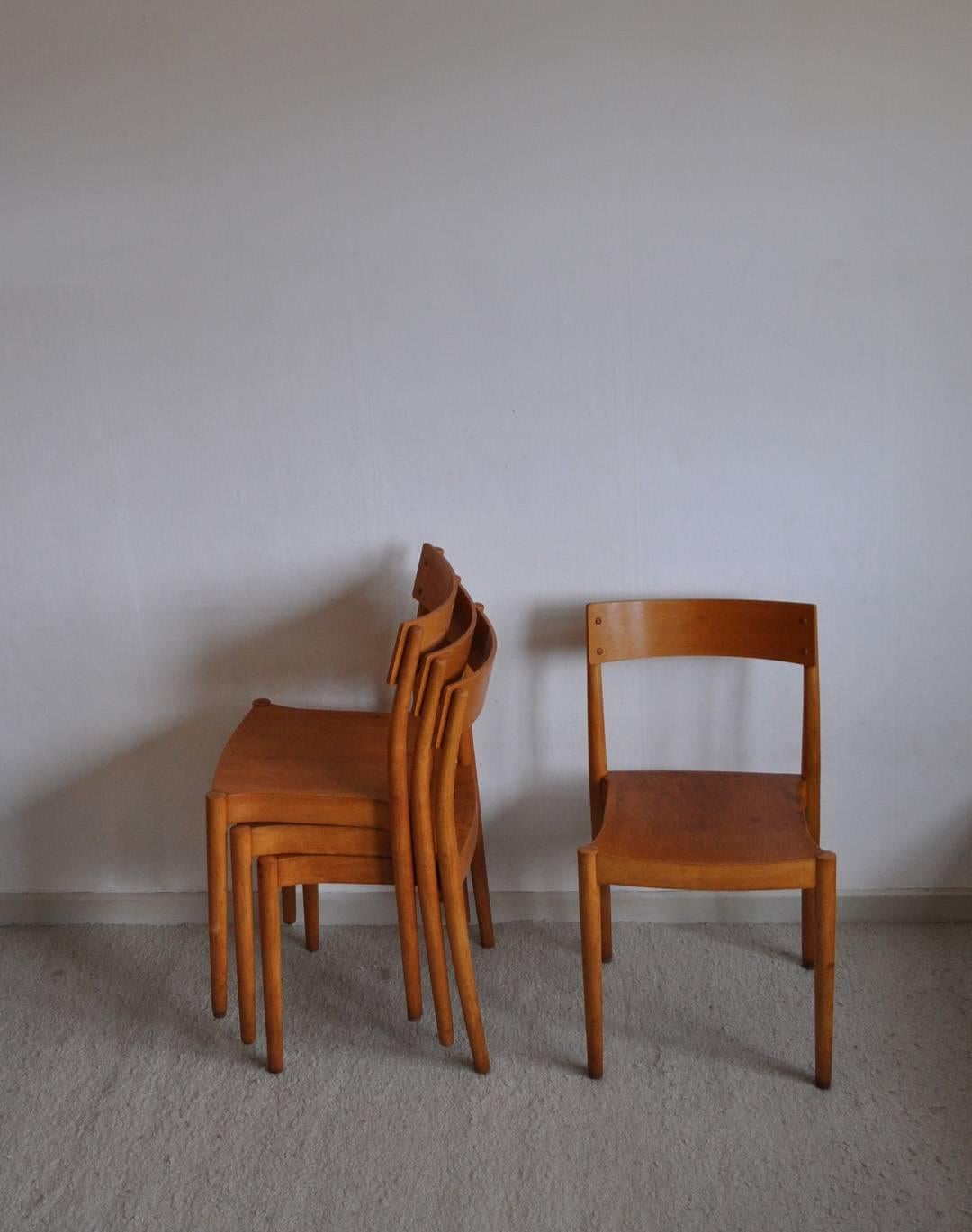 stakable chairs