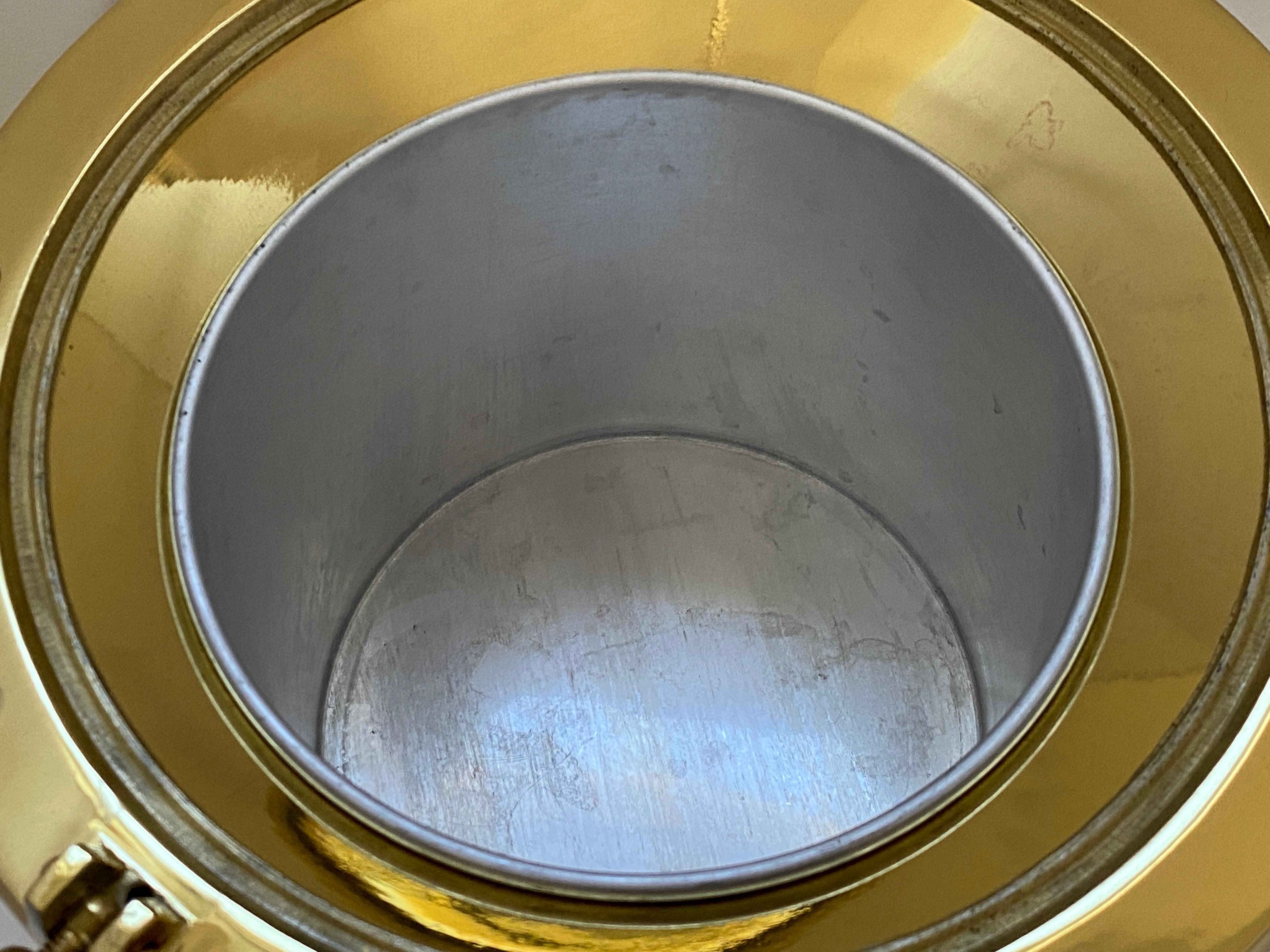 Porthole Ice Bucket Brass In Good Condition In West Palm Beach, FL