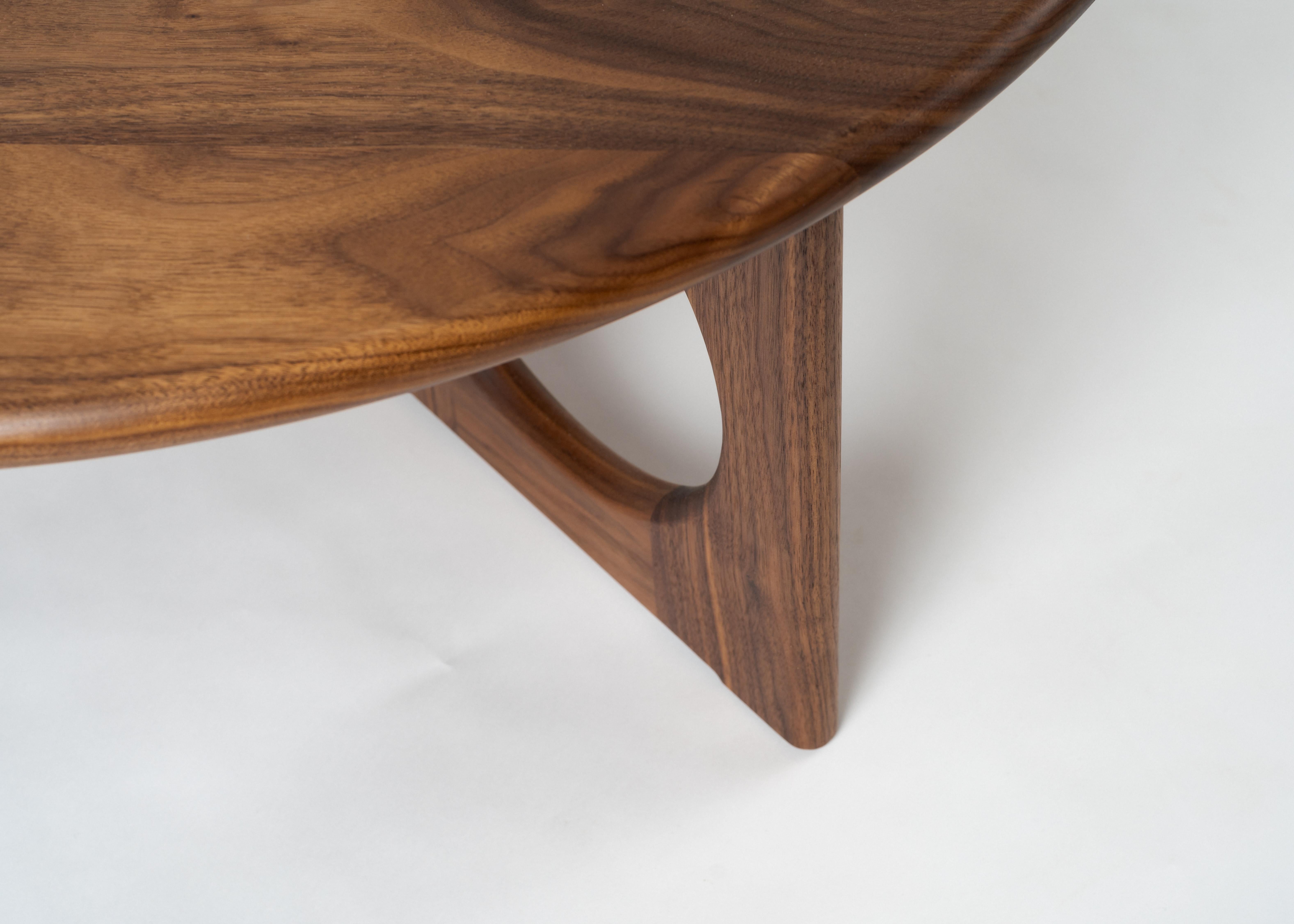 Porthole Low Table, Handcrafted Massivholz Couchtisch (amerikanisch) im Angebot