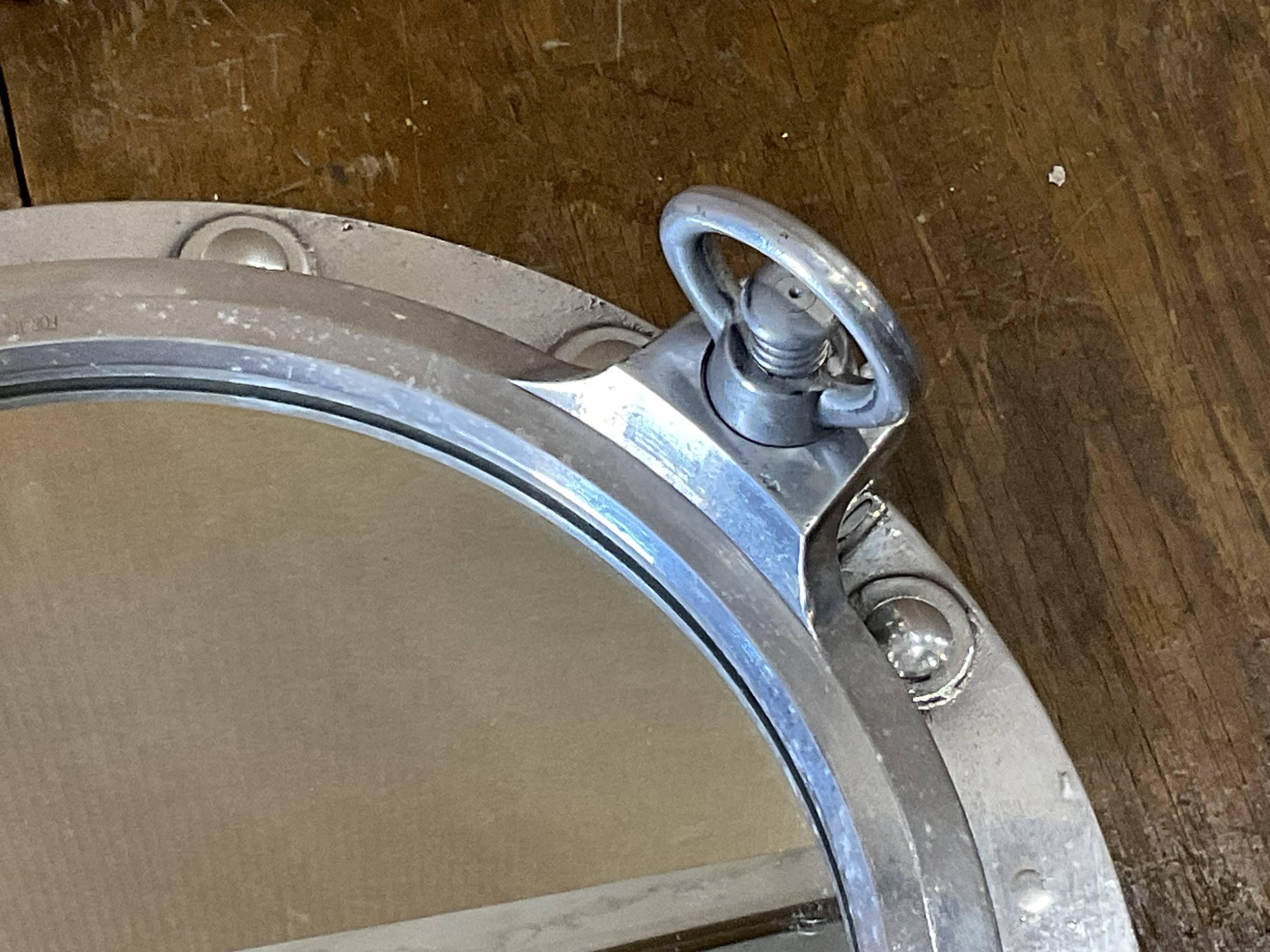 Miroir en forme de hublot en vente 1