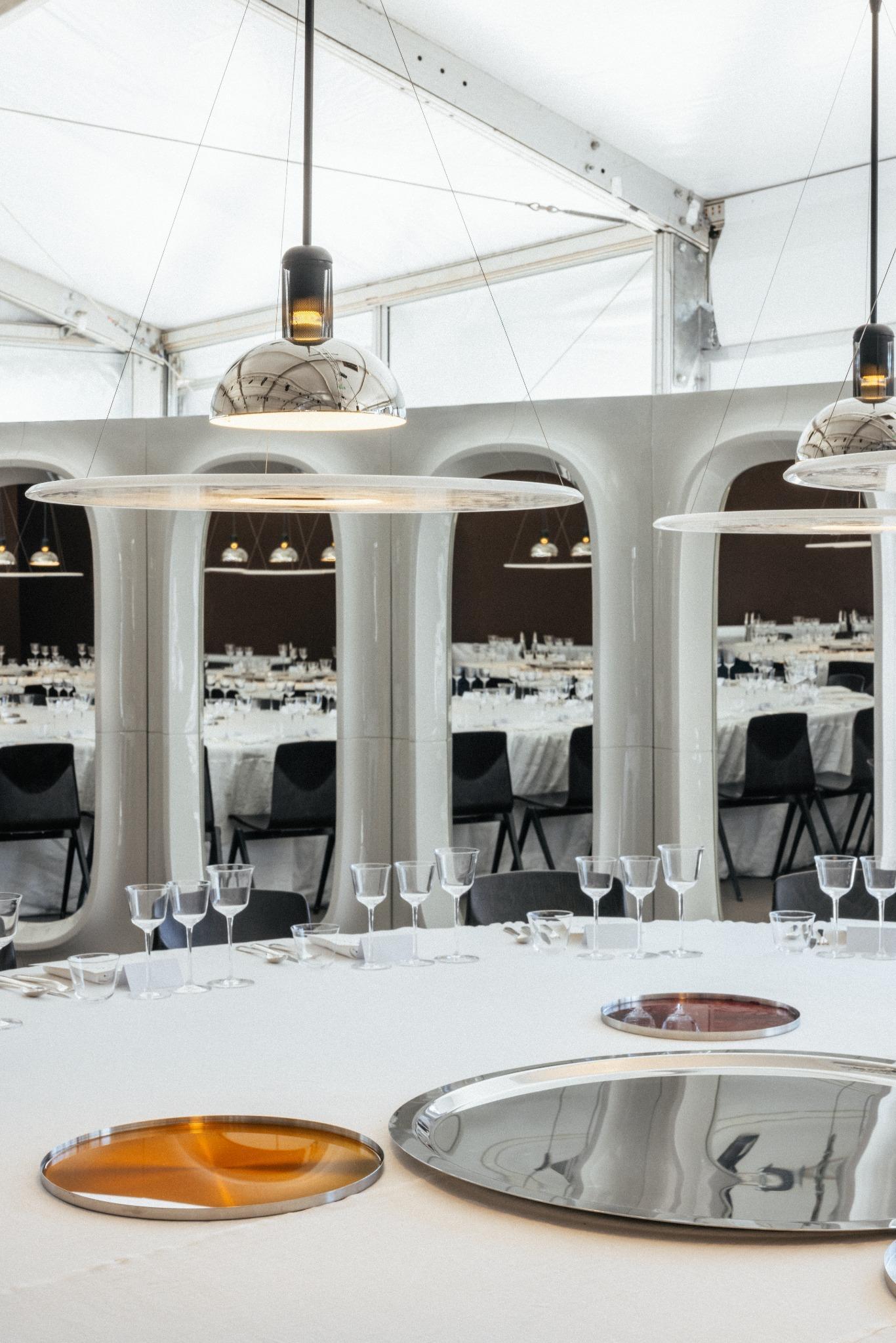 Miroir de hublot grand modèle par Willo Perron pour NO GA en vente 1