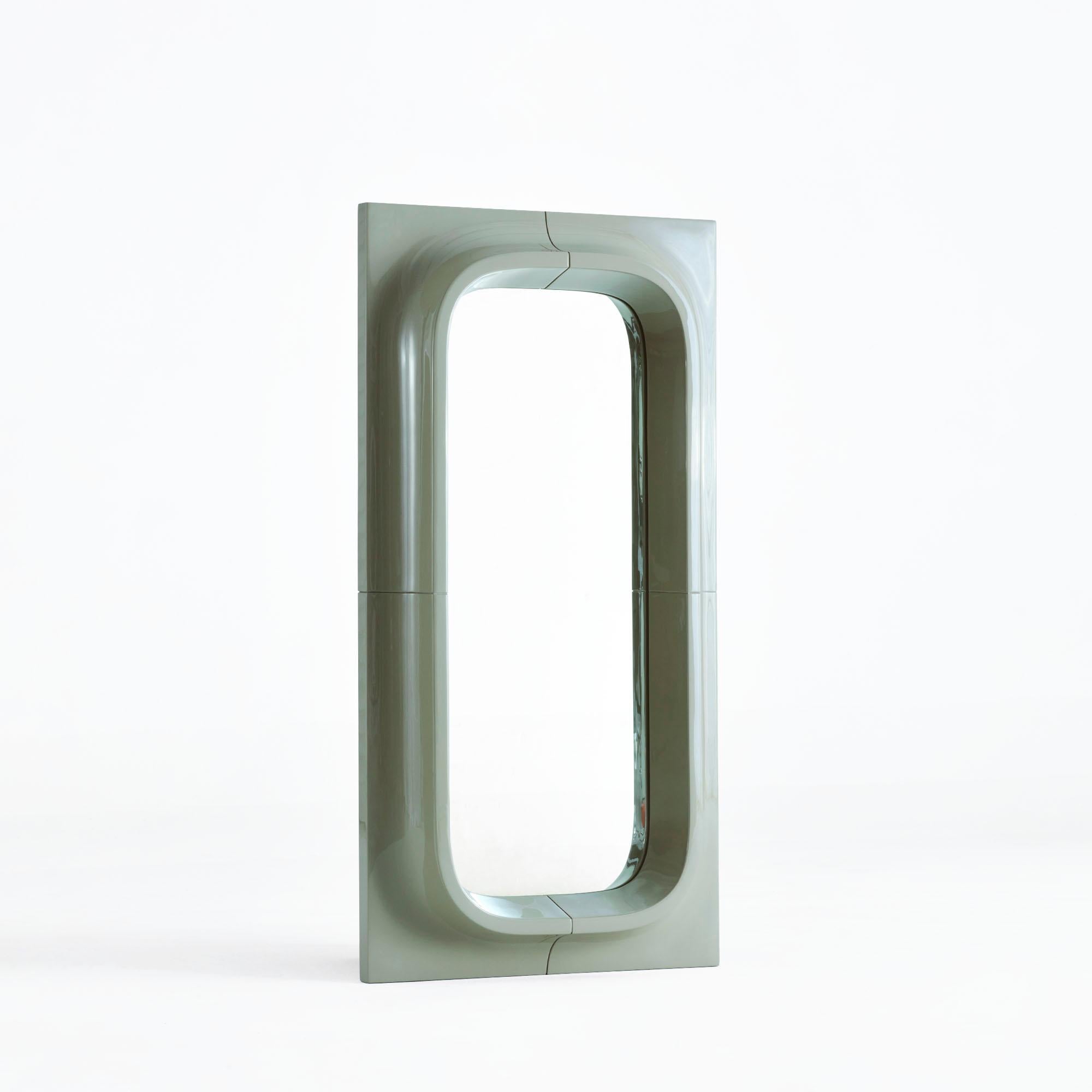 Espejo de ojo de buey pequeño marrón de Willo Perron para NOGA Filipino en venta