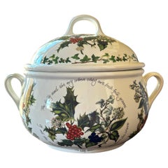 Portmeirion “The Holly and the Ivy” Large Casserole Covered Dish 