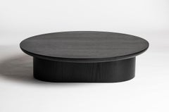 Porto Center Table, von RAIN, Contemporary Center Table, Eichenholz laminiert