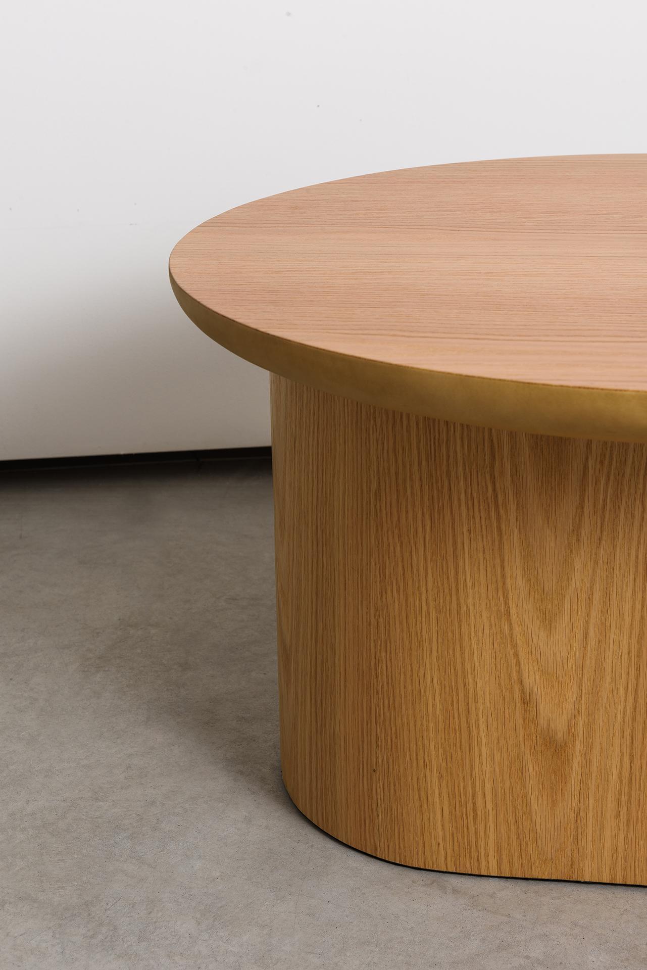 Tavolo da centro Porto Set, di Rain, Tavolo da centro contemporaneo, Legno di quercia laminato in vendita 1