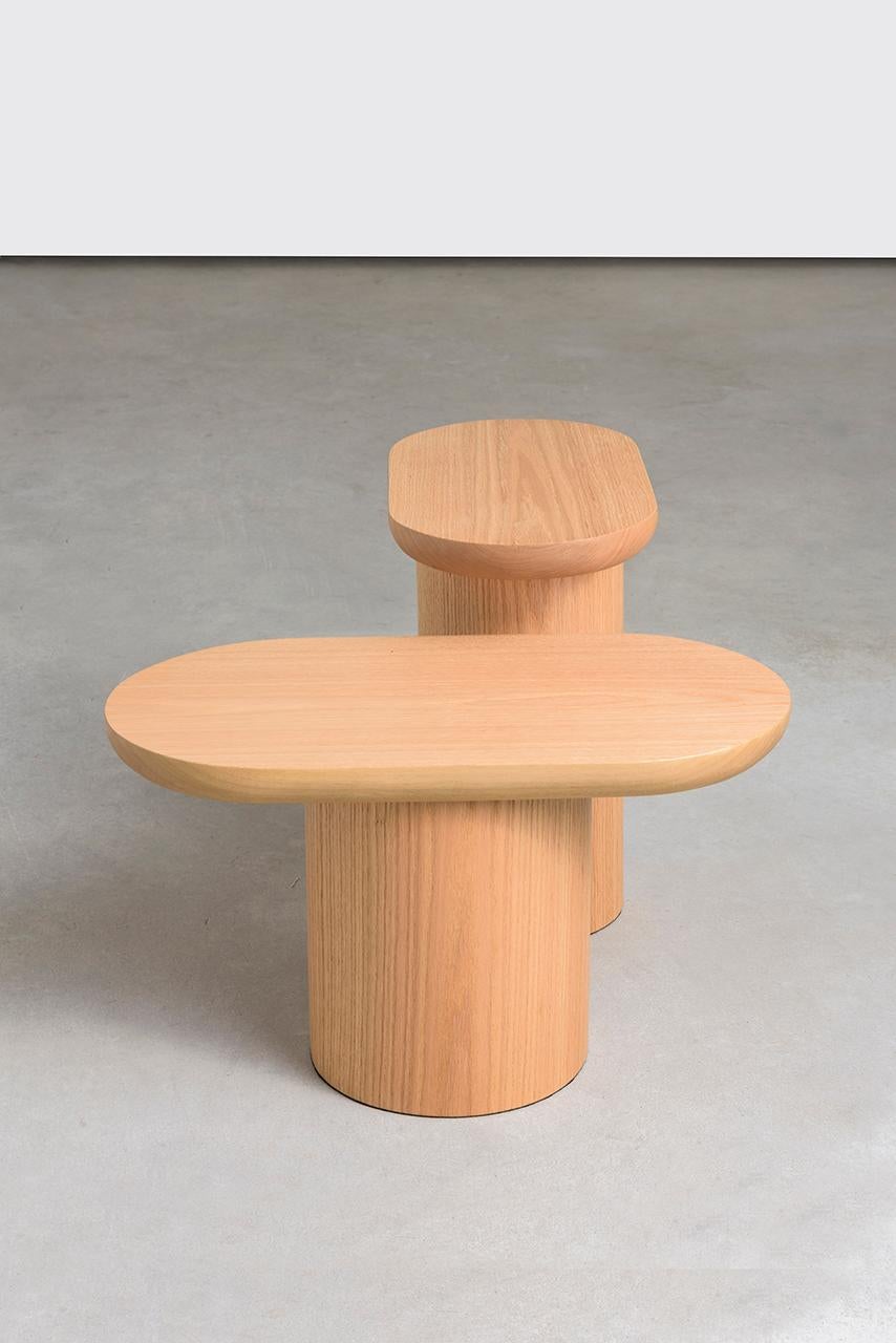 Style international Table d'appoint Porto Set, par Rain, table centrale contemporaine, bois de chêne stratifié en vente