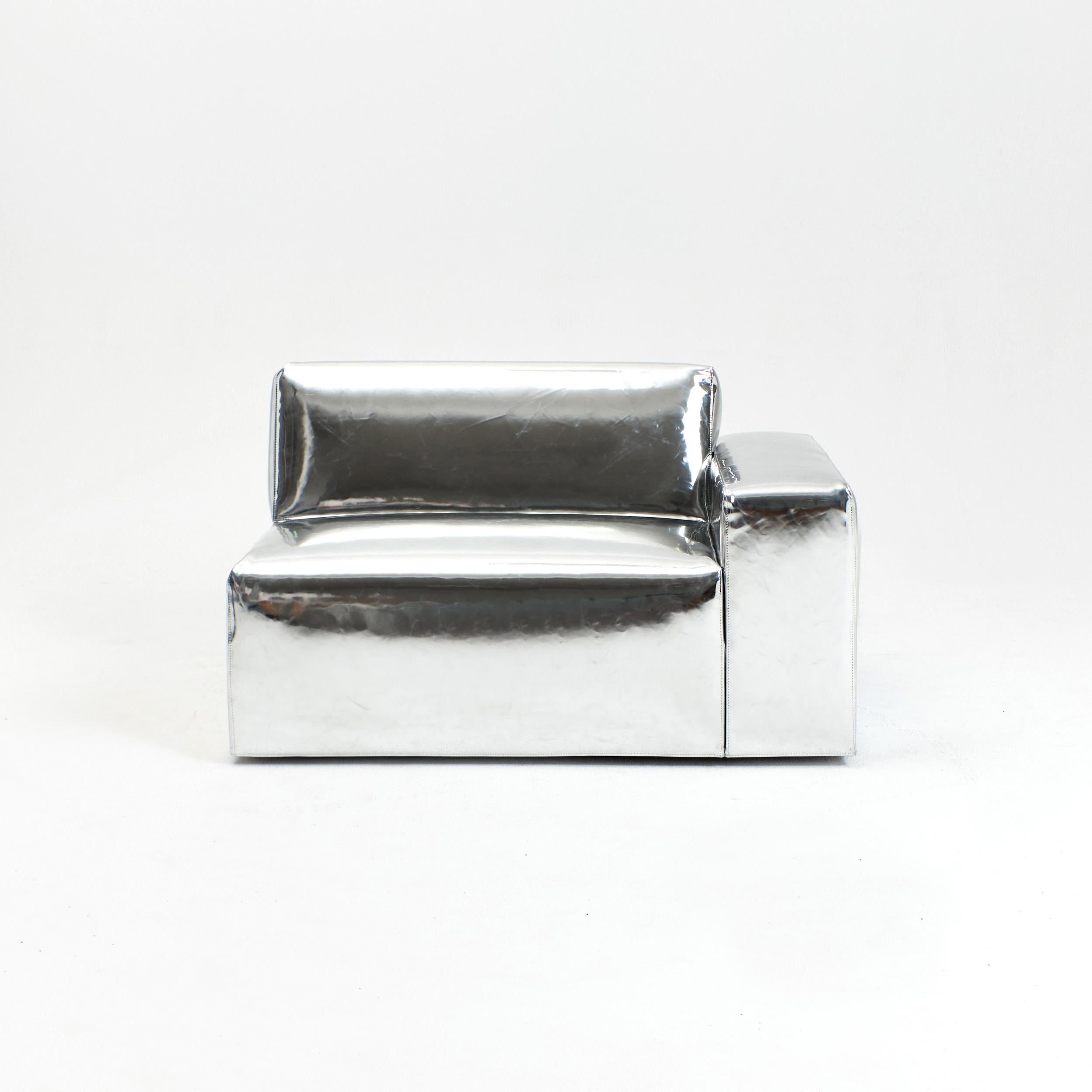Porto Sofa - Standard with Armrest For Sale 3