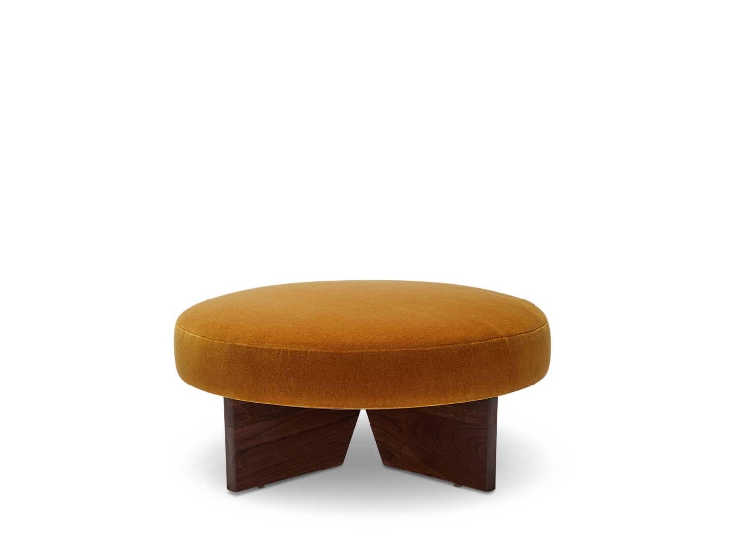 Américain Pouf rond Portola par Lawson-Fenning en vente