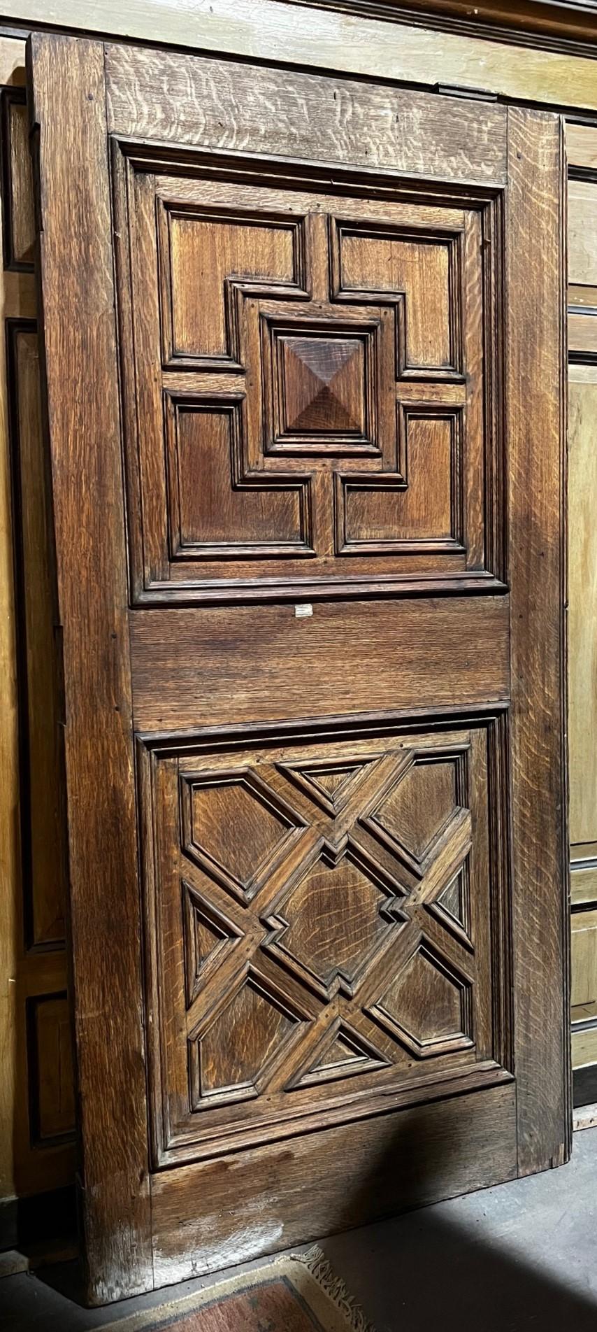 Single-leaf, carved-panel oak entry door For Sale 3