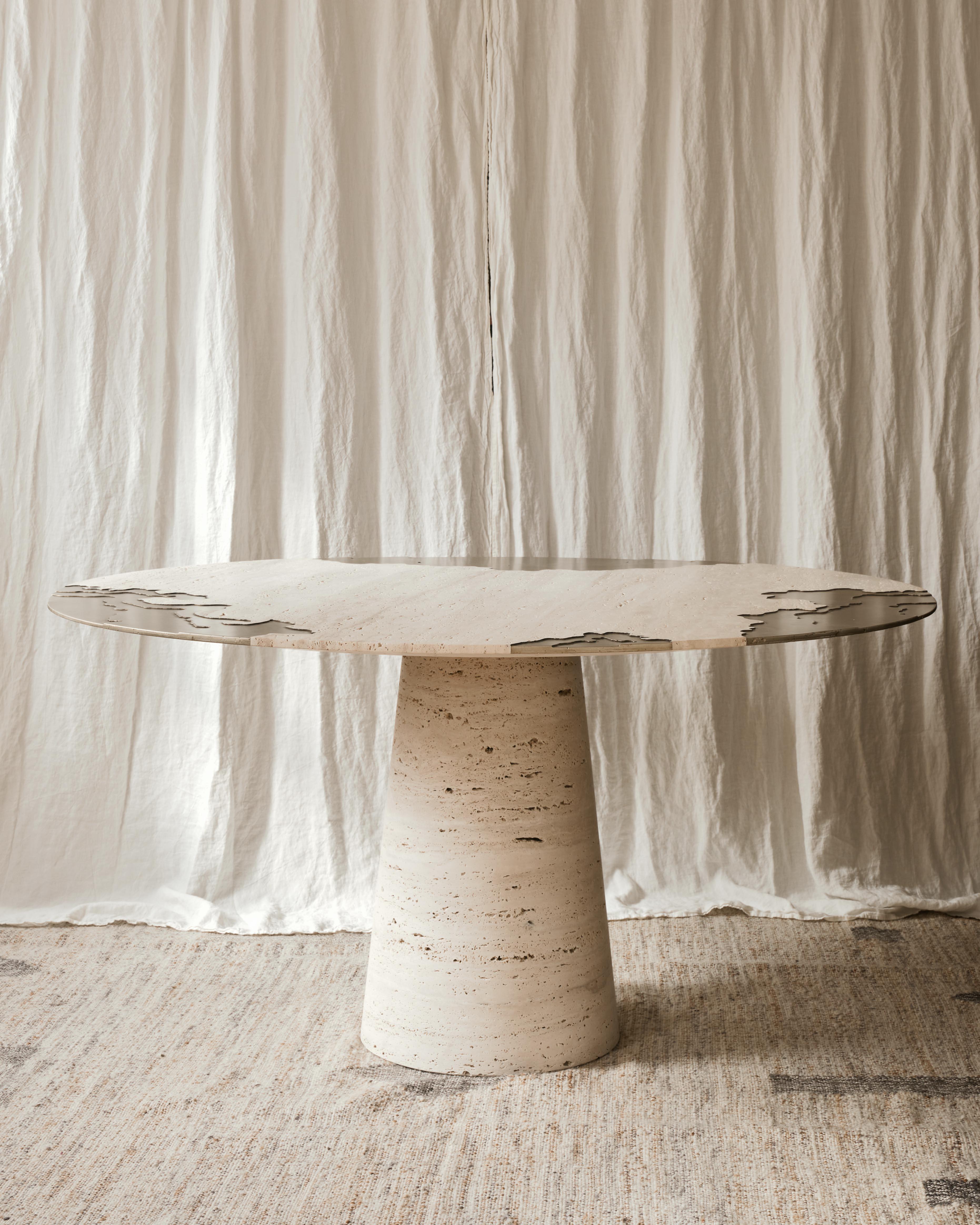 Portonovo Table In New Condition For Sale In London, GB