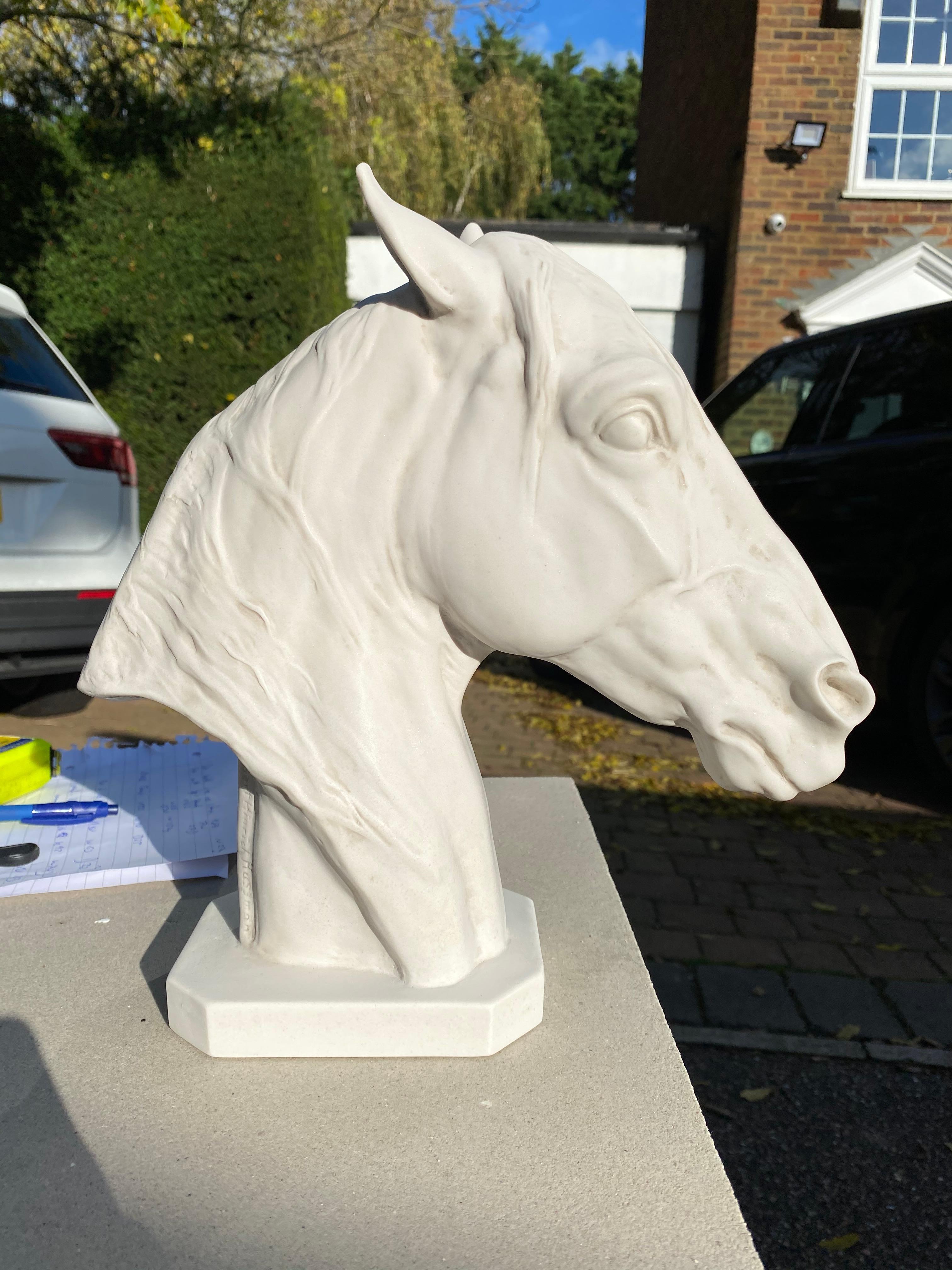 Portrait - Sculpture équestre du 20e siècle en vente 7
