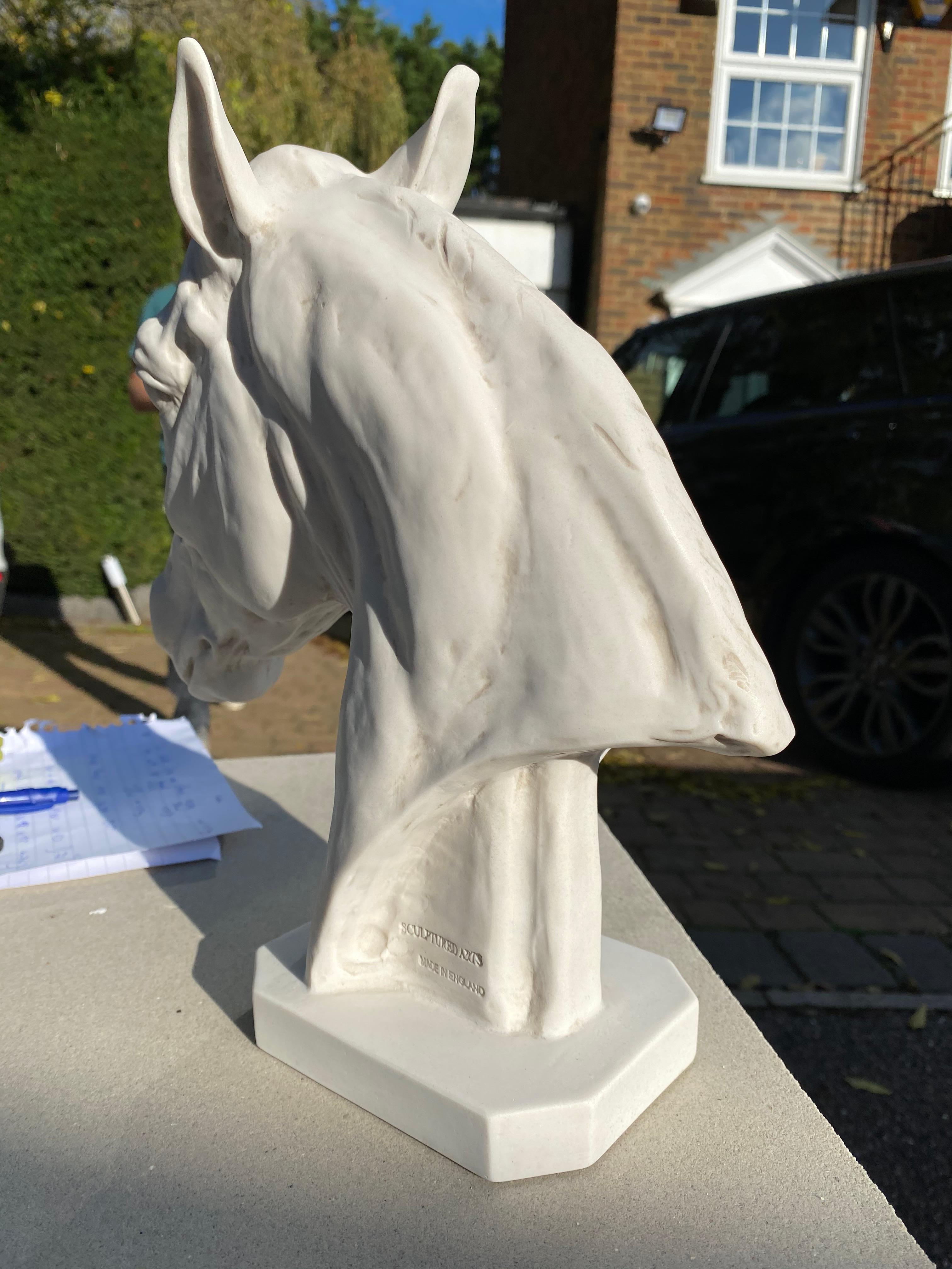 Portrait - Sculpture équestre du 20e siècle en vente 1