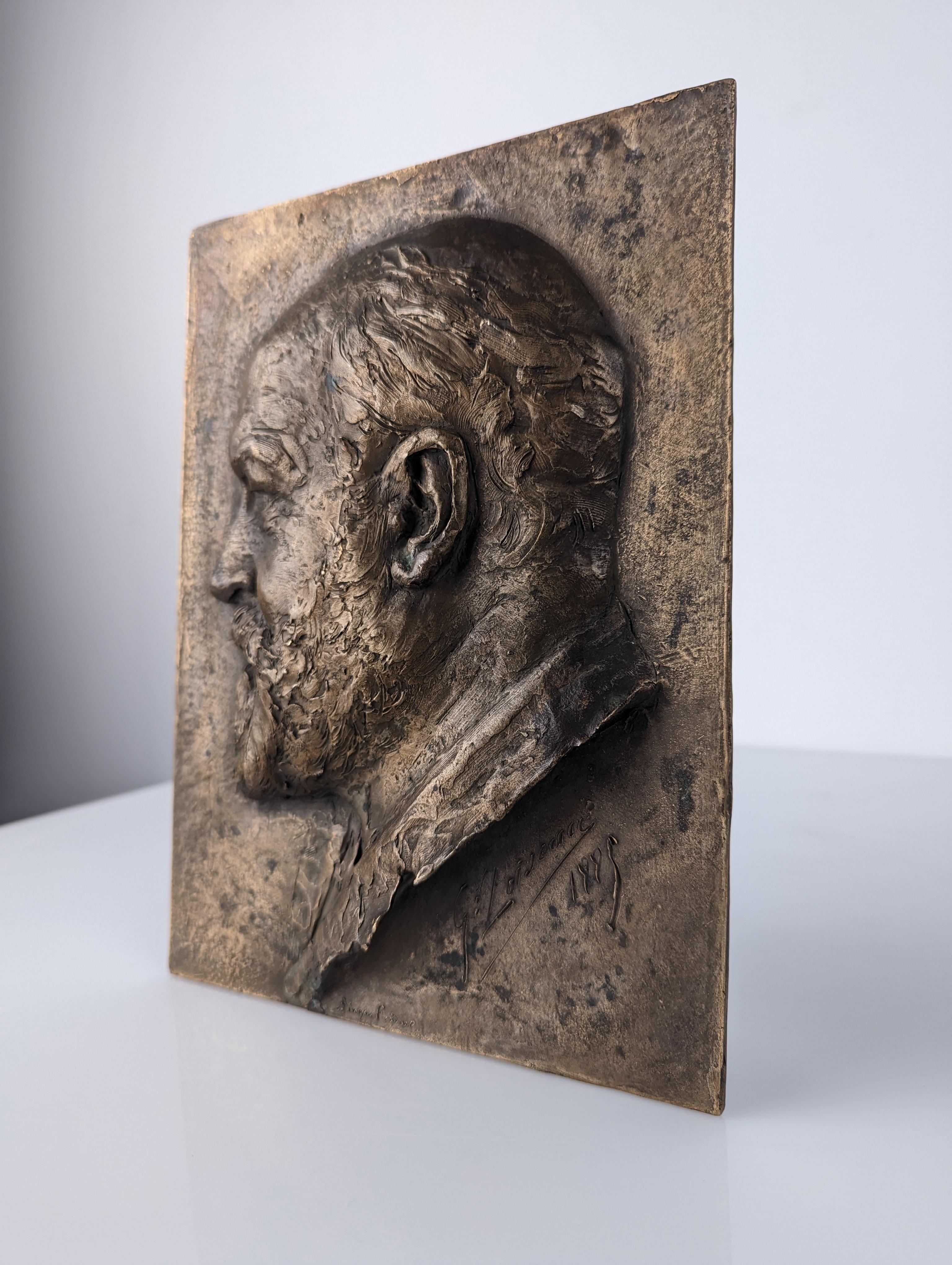 Magnificent relief work portraying a man made in bronze signed G Loiseau attributed to the great post-impressionist French artist Gustave Loiseau. This attribution is given by not knowing sculpture work by the artist since his work focused on oil