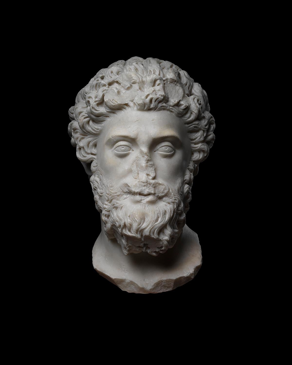 Retrato Cabeza del emperador Marco Aurelio Romano clásico en venta