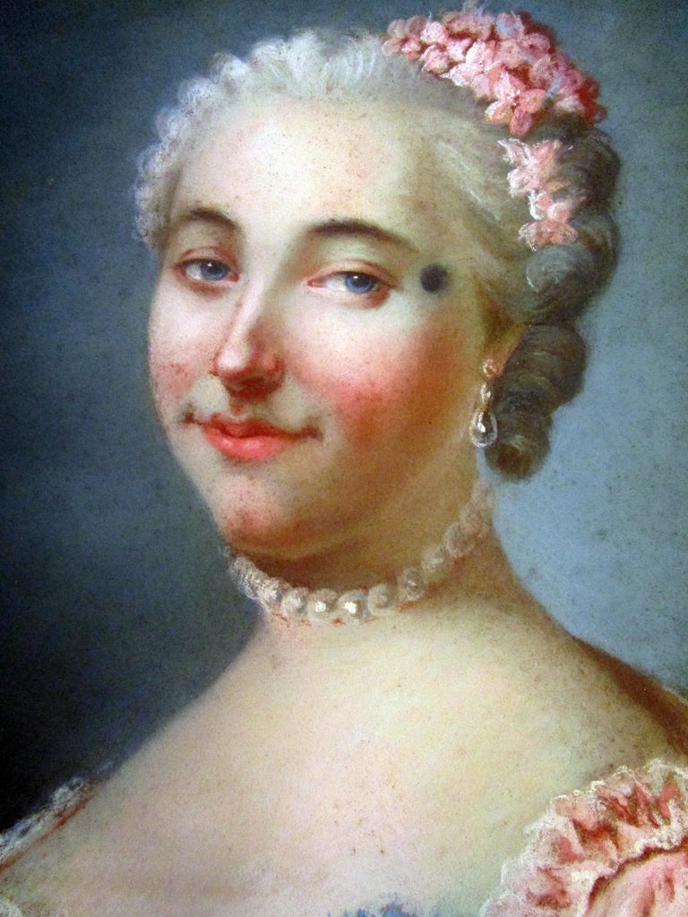 Louis XVI Portrait of a Lady Late 18th Century French Pastel For Sale