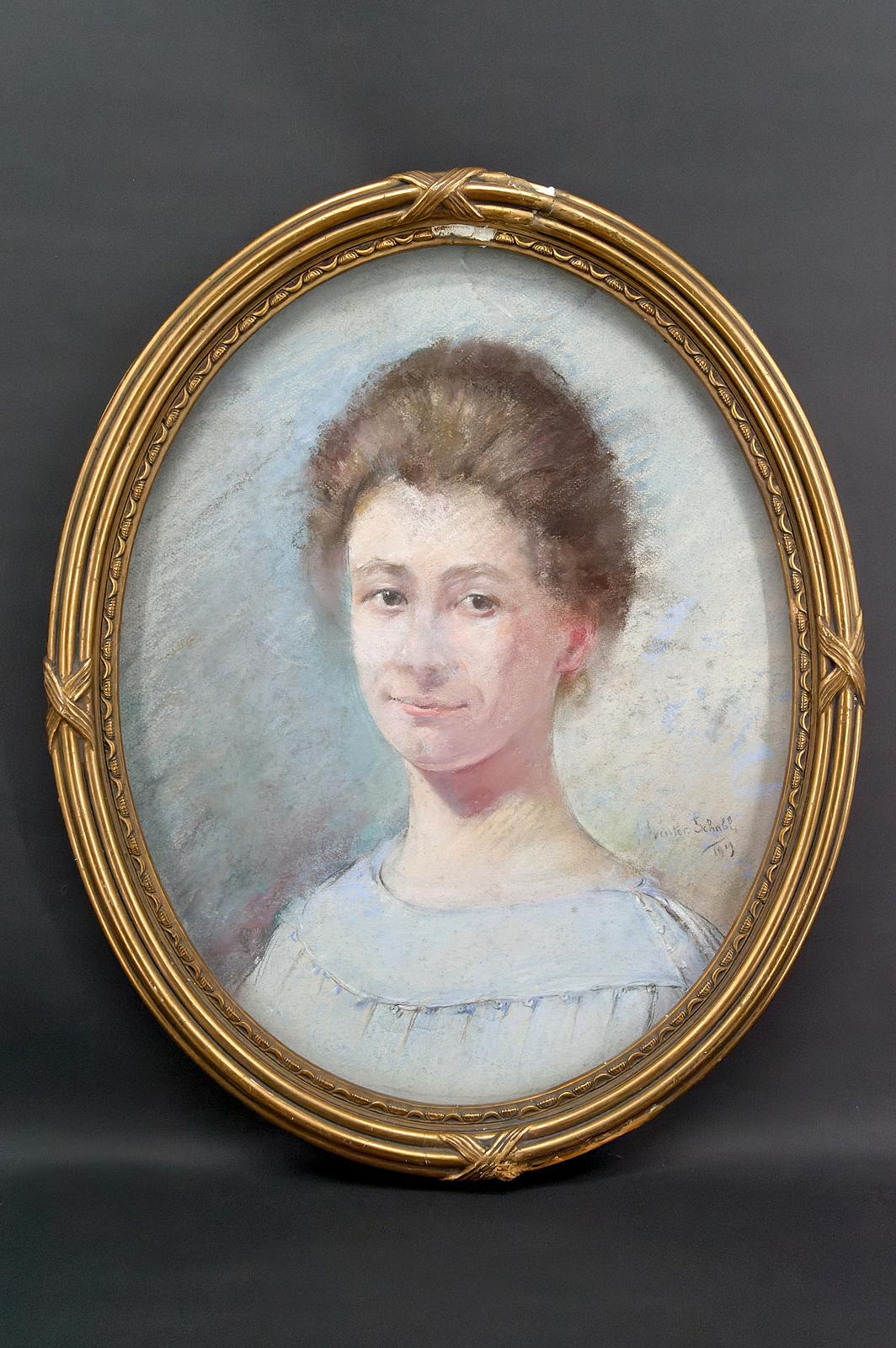 Portrait of a young woman.
Good general condition, missing parts of the frame.
Signed and dated.
France, 1919.


Céline-Alice Winter-Schahl was born in Strasbourg in 1863 and died in Dijon in 1943.
Daughter of Charles David Winter (1821-1904)