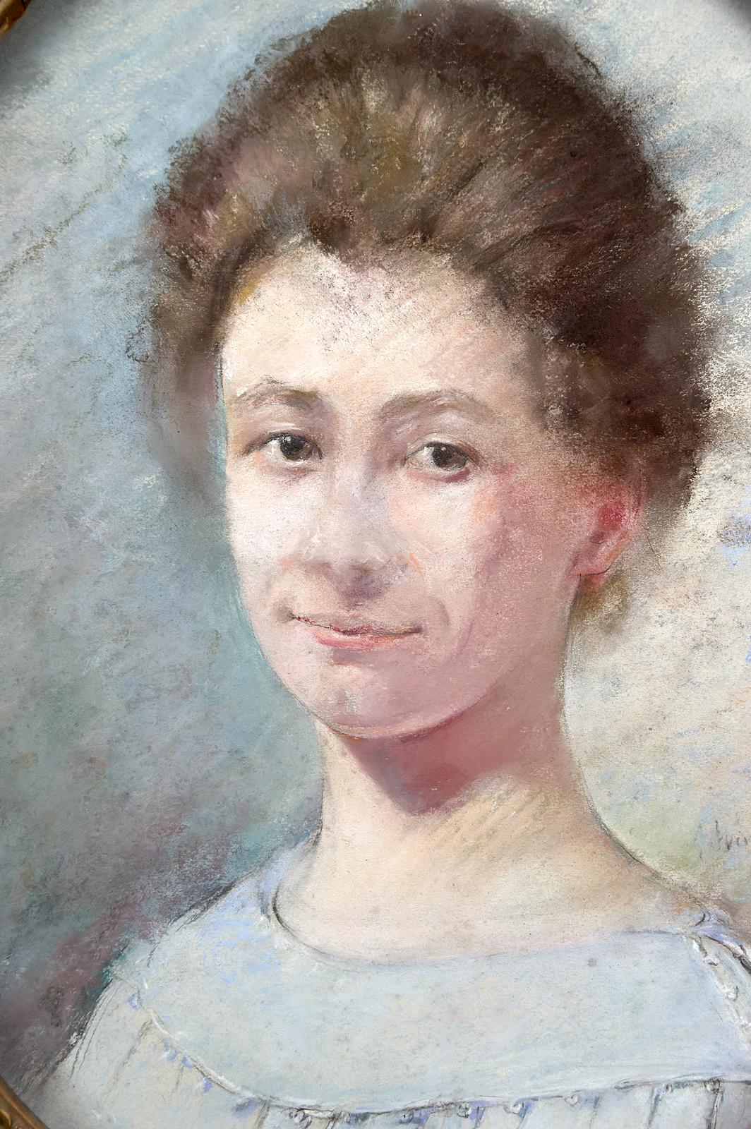Porträt einer jungen Frau, von Céline-Alice Winter-Schahl, Pastell, Frankreich, 1919 (Belle Époque) im Angebot